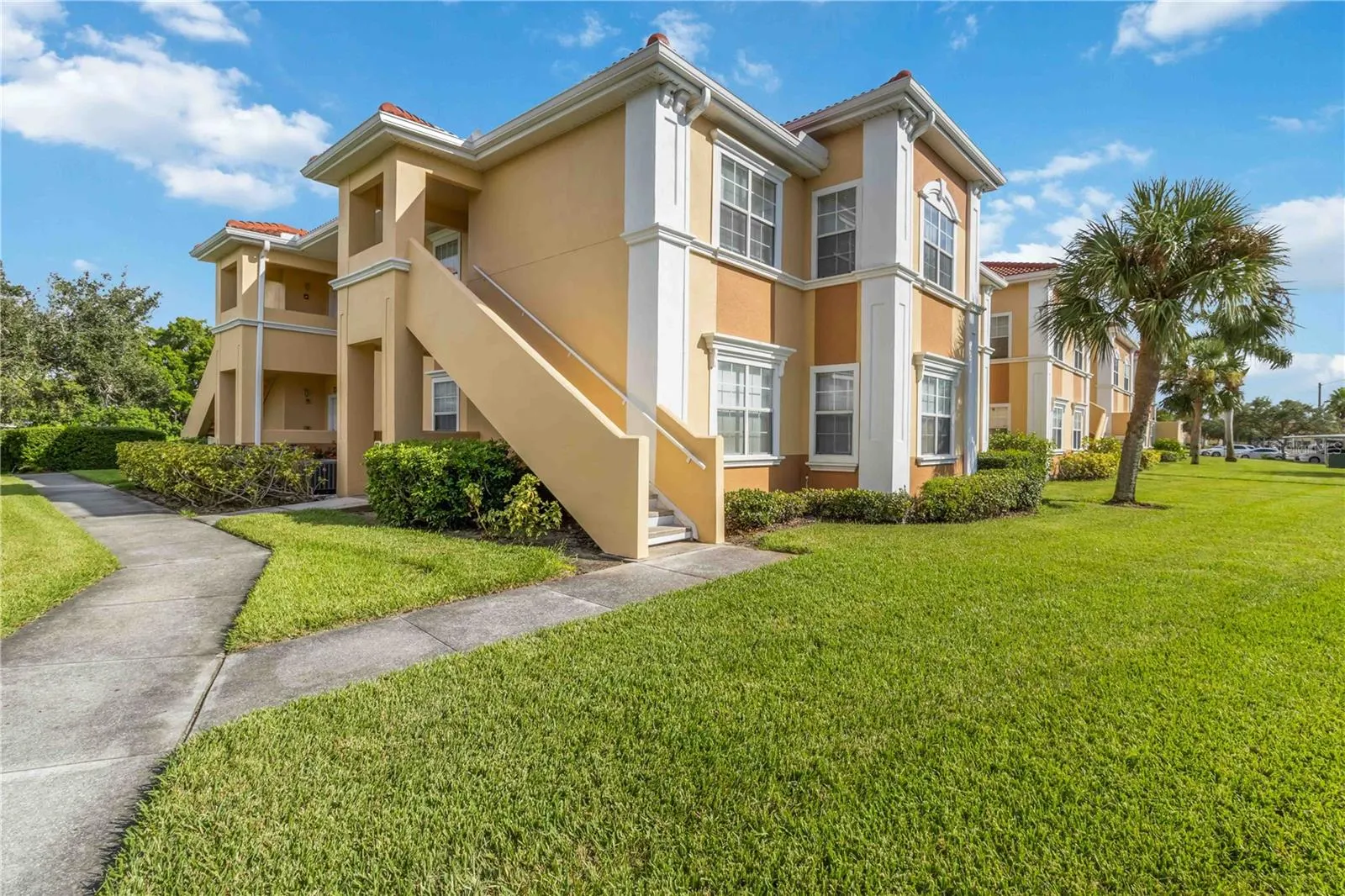1050 VILLAGIO CIR #107, #107