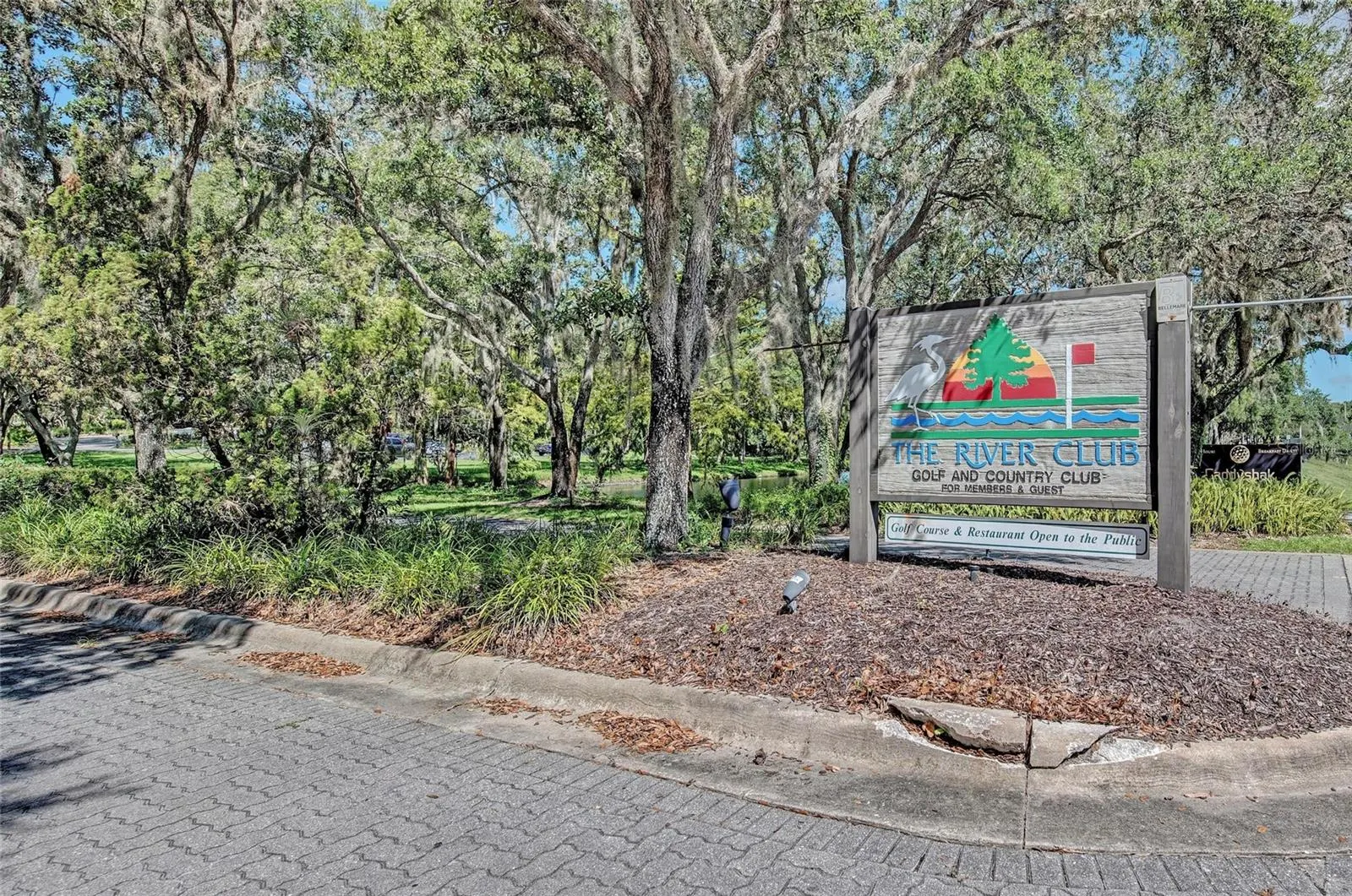 6647 OAKBROOKE CIR
