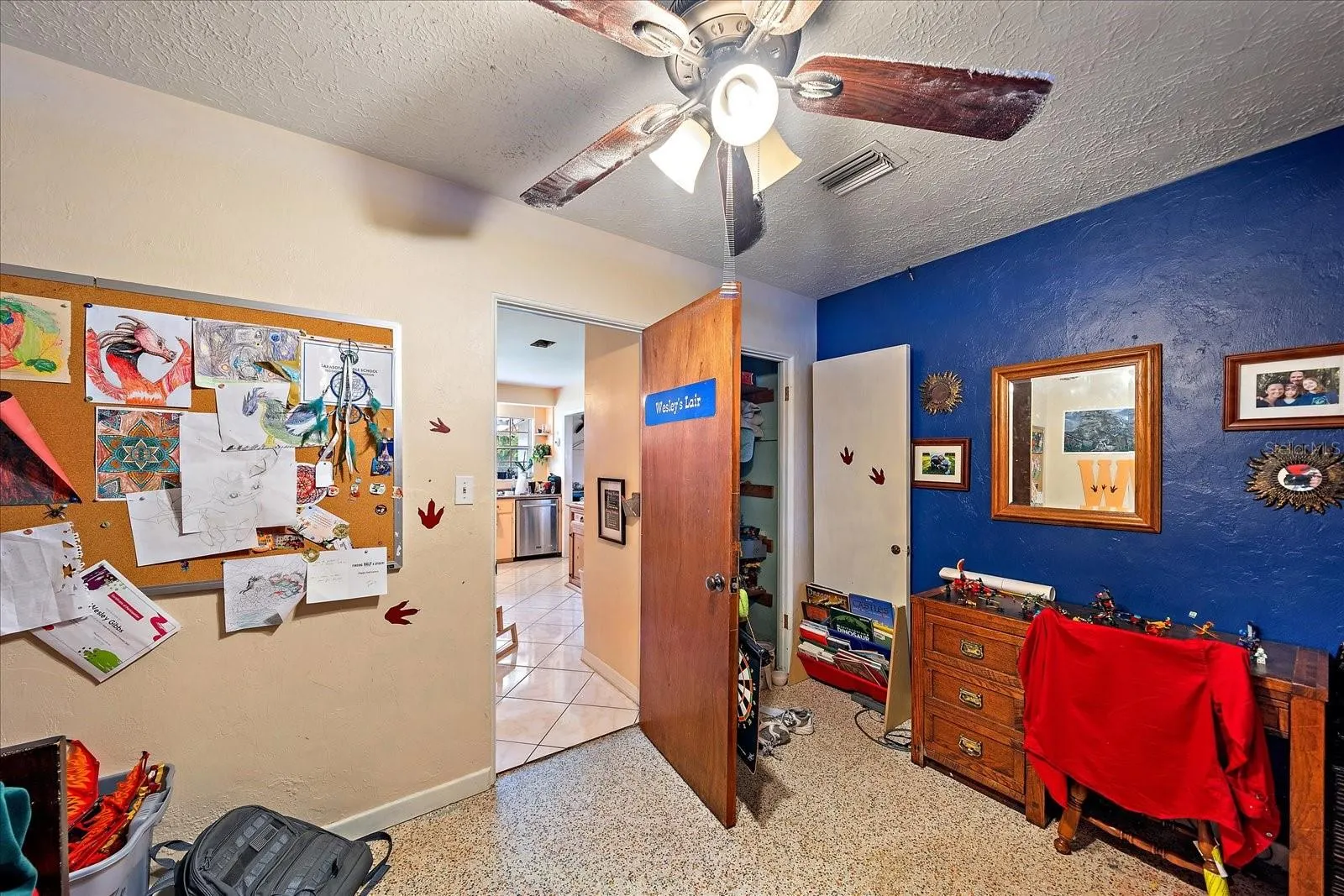 2340 VALENCIA DR