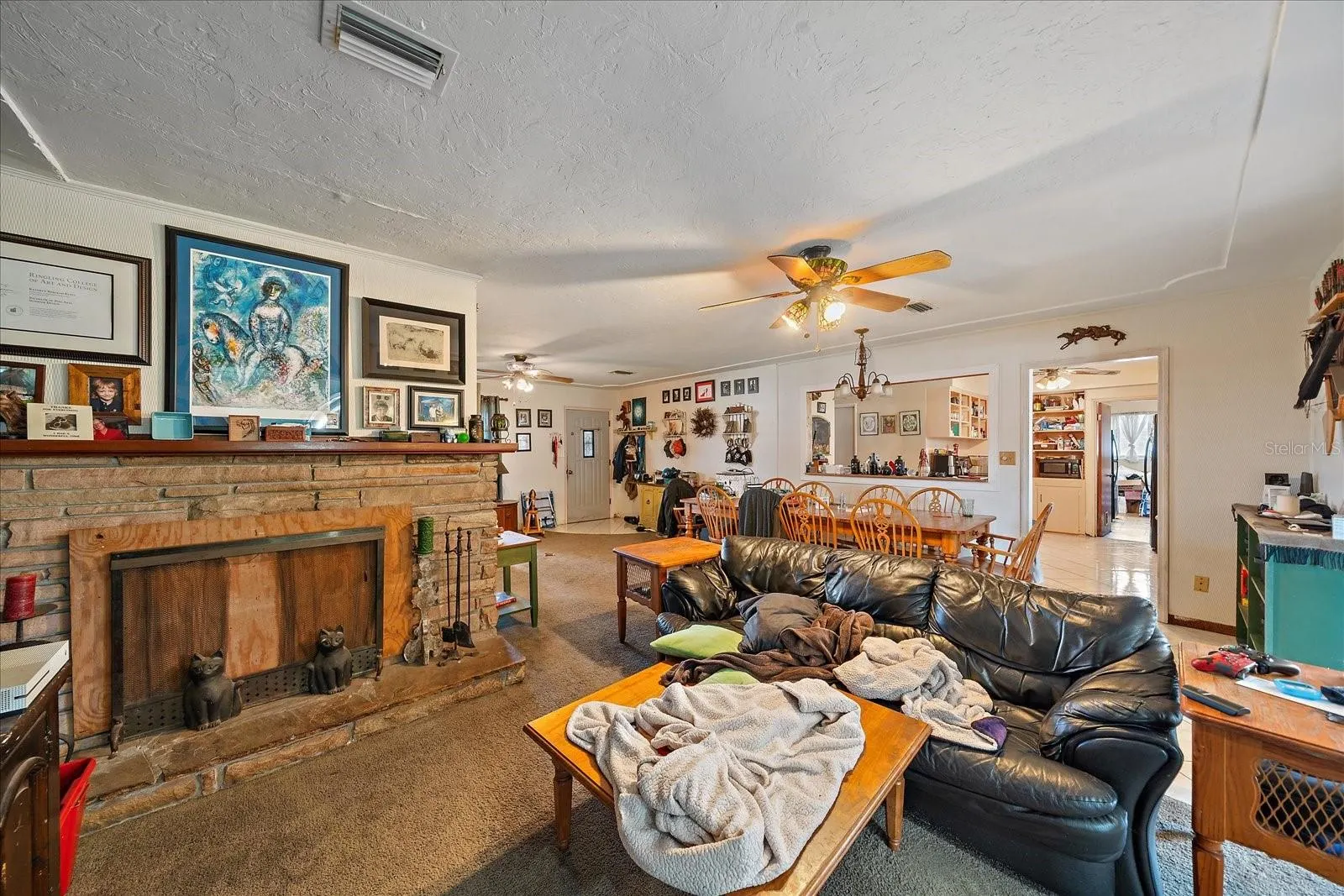 2340 VALENCIA DR