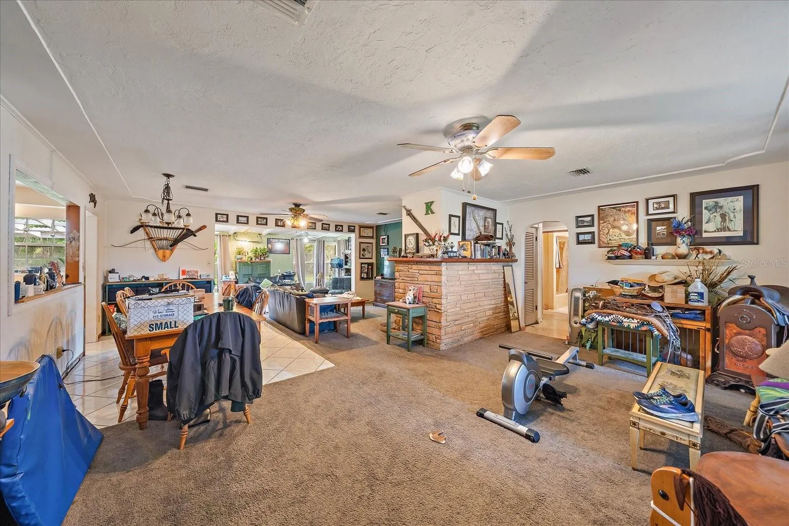 2340 VALENCIA DR