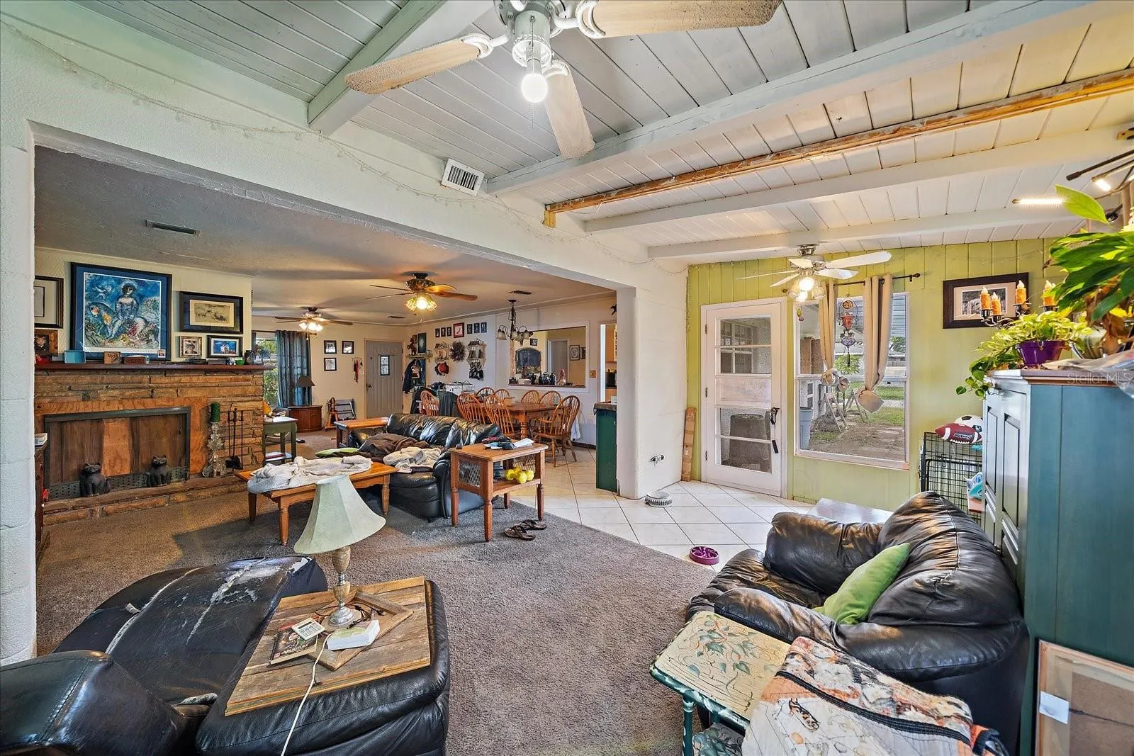 2340 VALENCIA DR