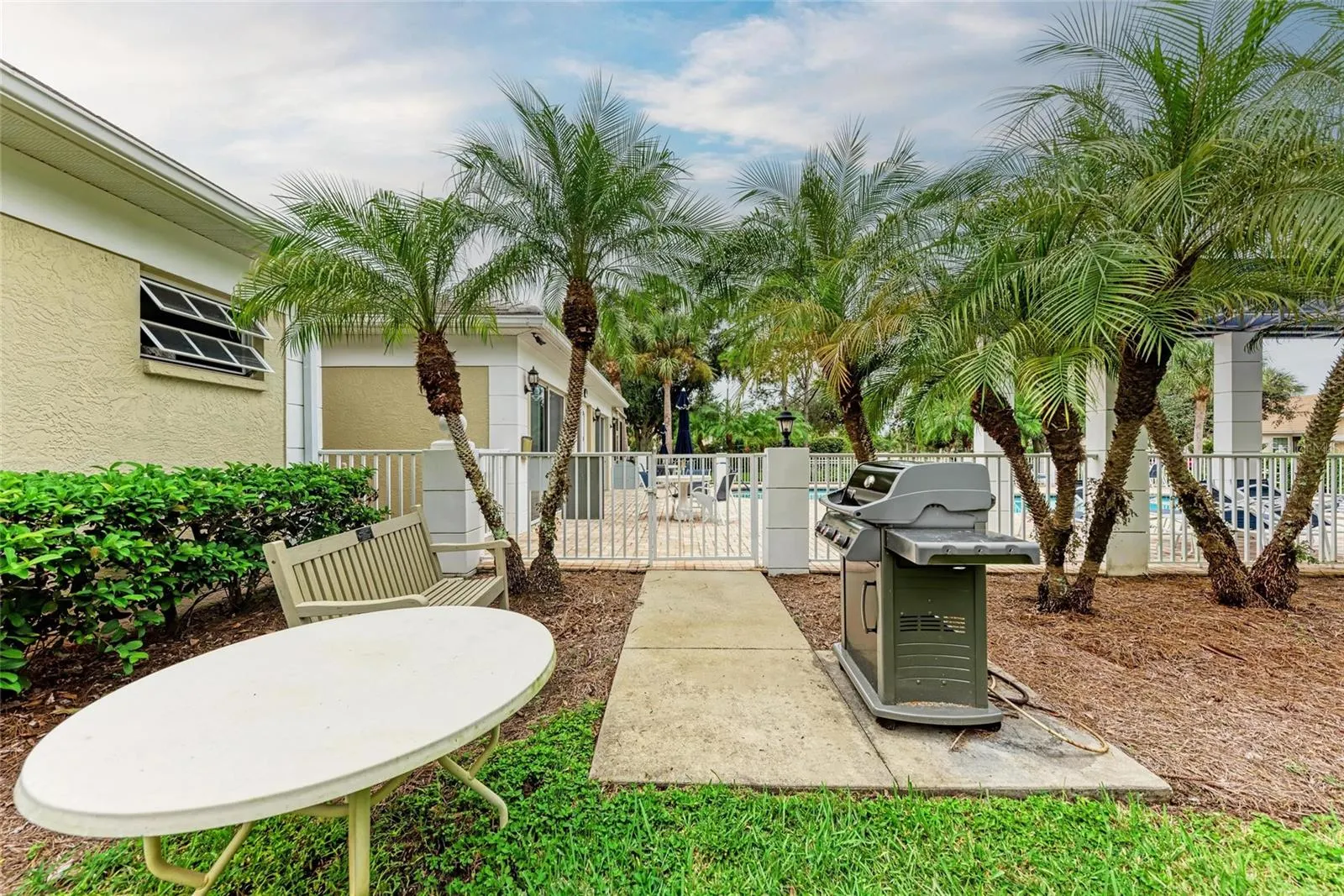 119 WOODBRIDGE DR #103, #103