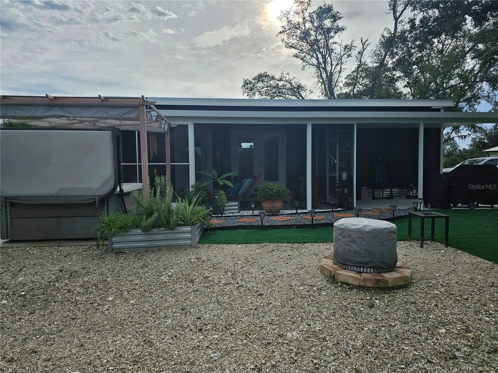 7373 GEWANT BLVD