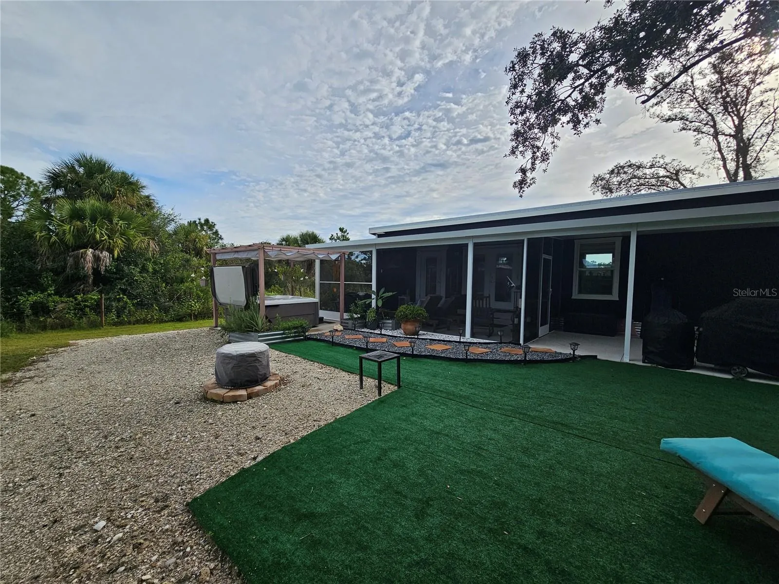 7373 GEWANT BLVD