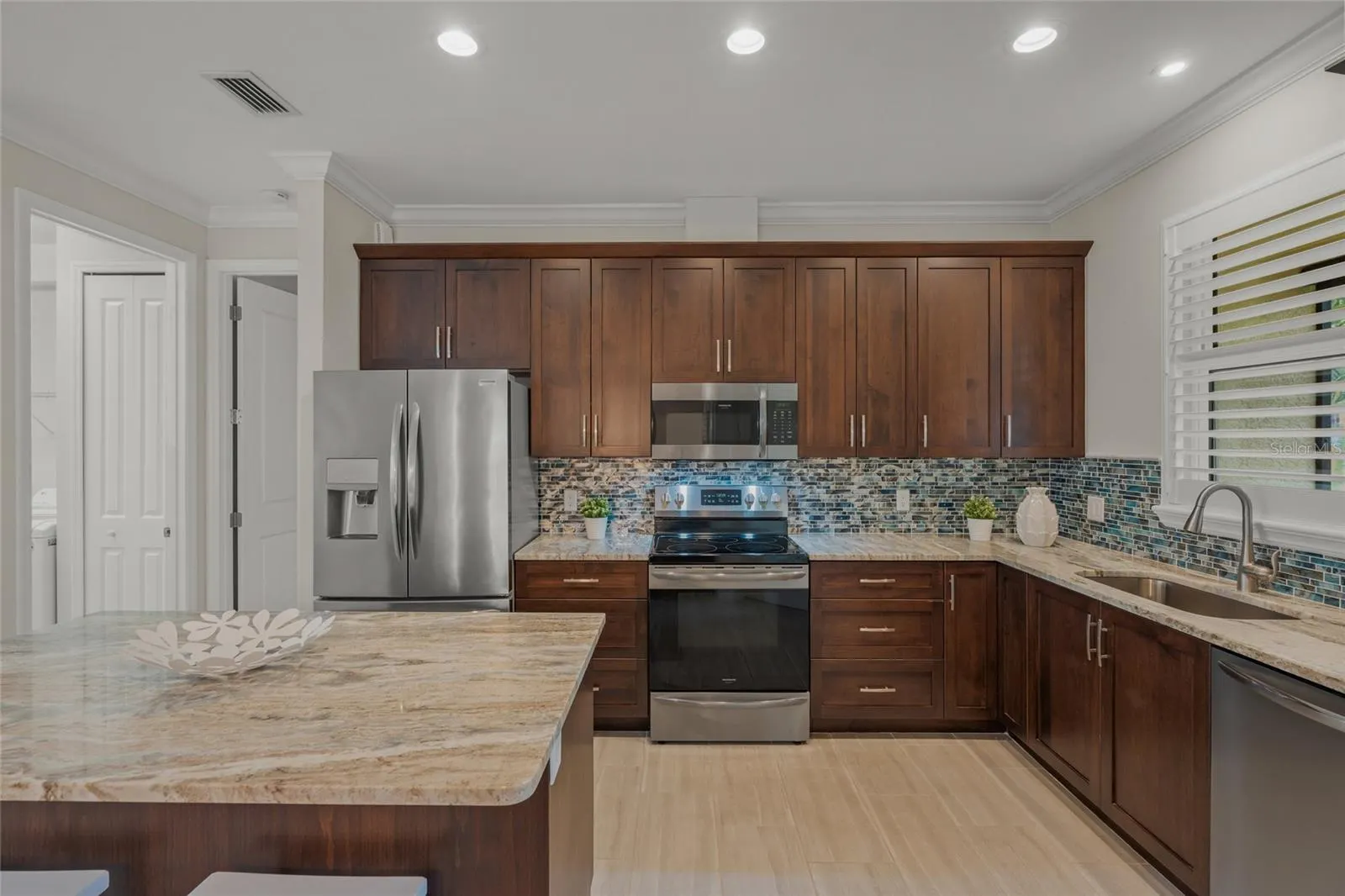 821 SORRENTO PL