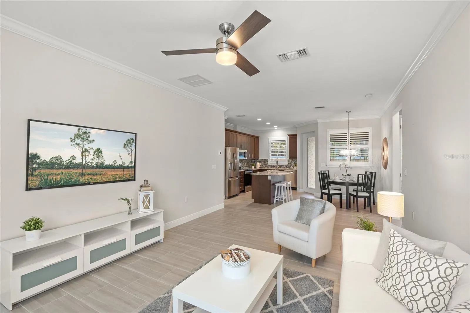 821 SORRENTO PL