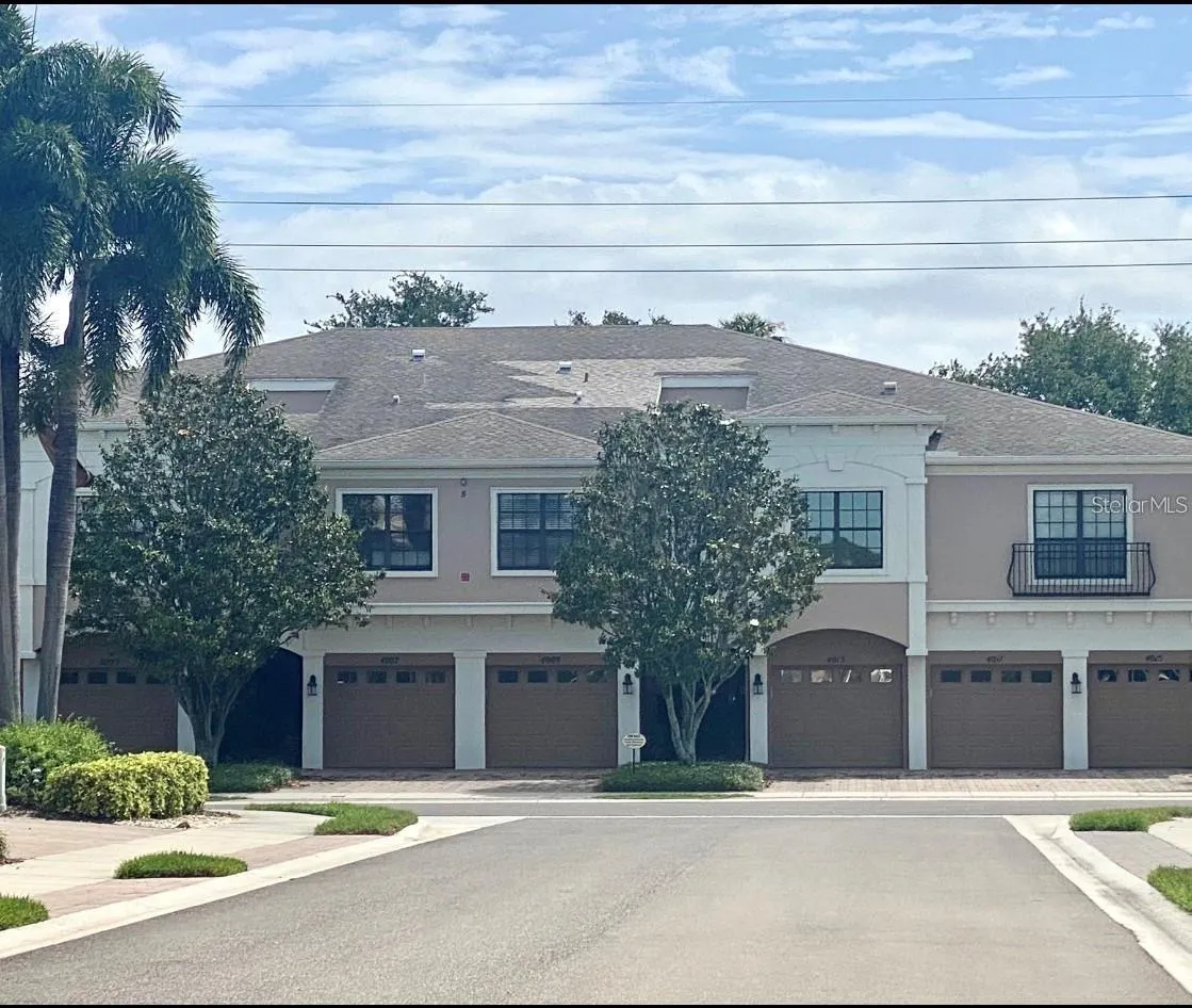 4009 OVERTURE CIR