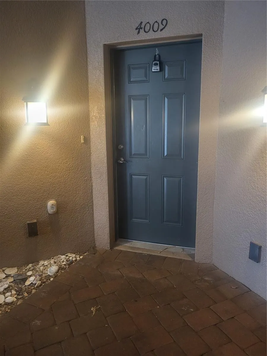 4009 OVERTURE CIR