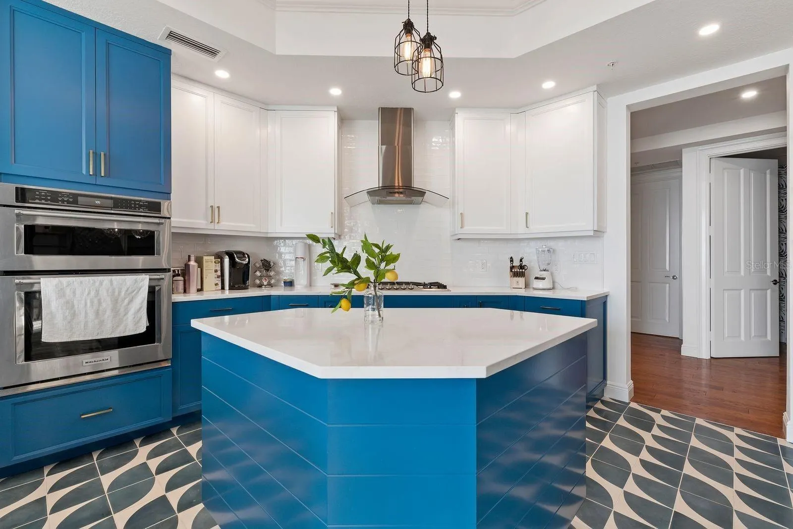 1300 BENJAMIN FRANKLIN DR #1005, #1005