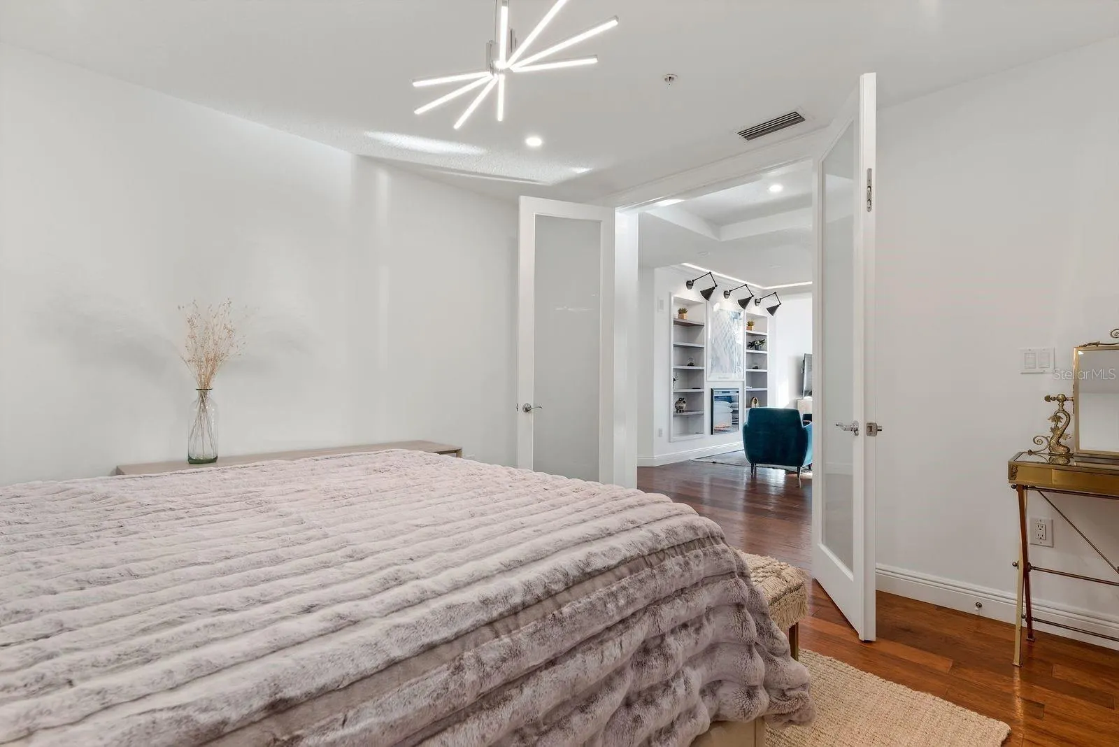 1300 BENJAMIN FRANKLIN DR #1005, #1005