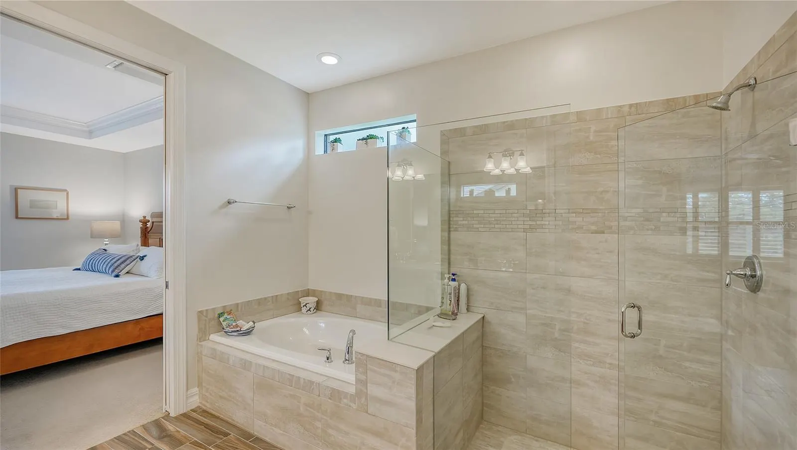 5864 SNOWY EGRET DR