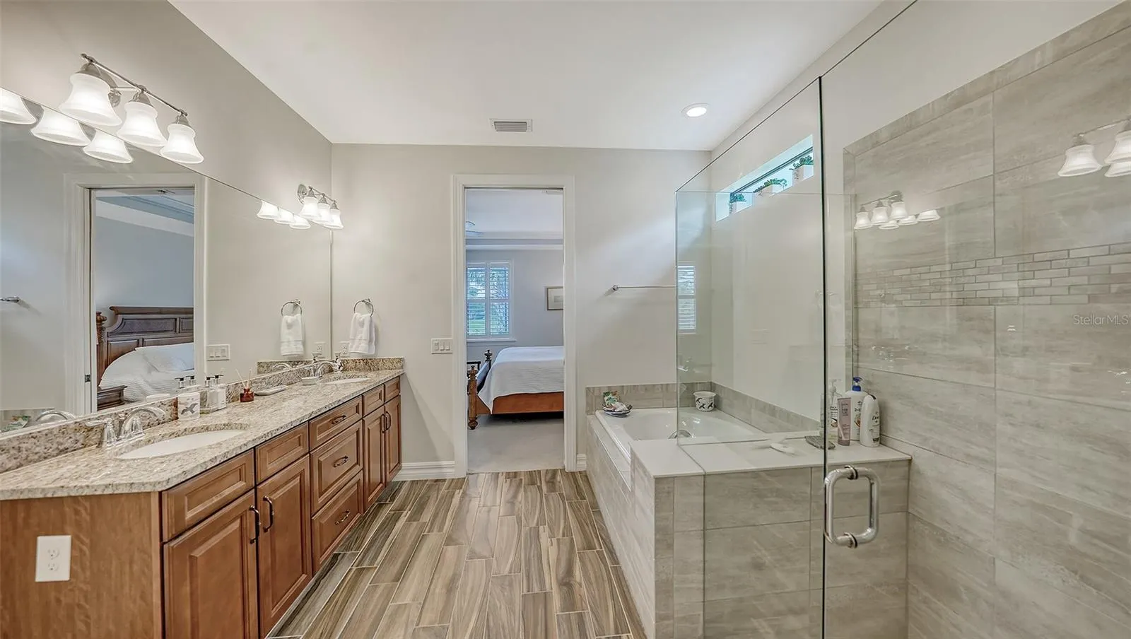 5864 SNOWY EGRET DR