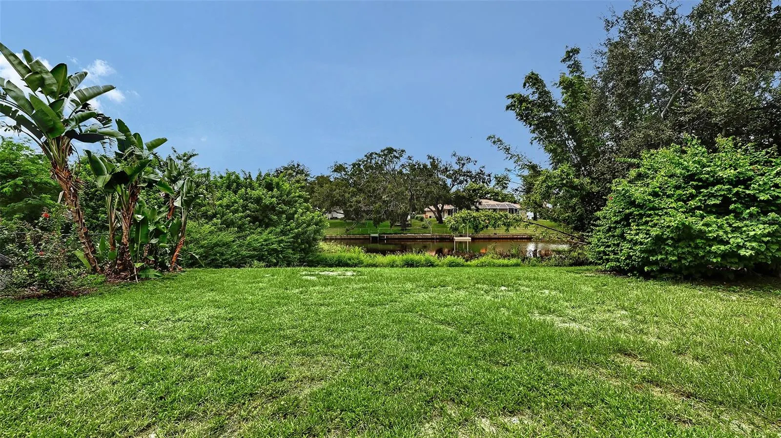 2516 TANGLEWOOD DR