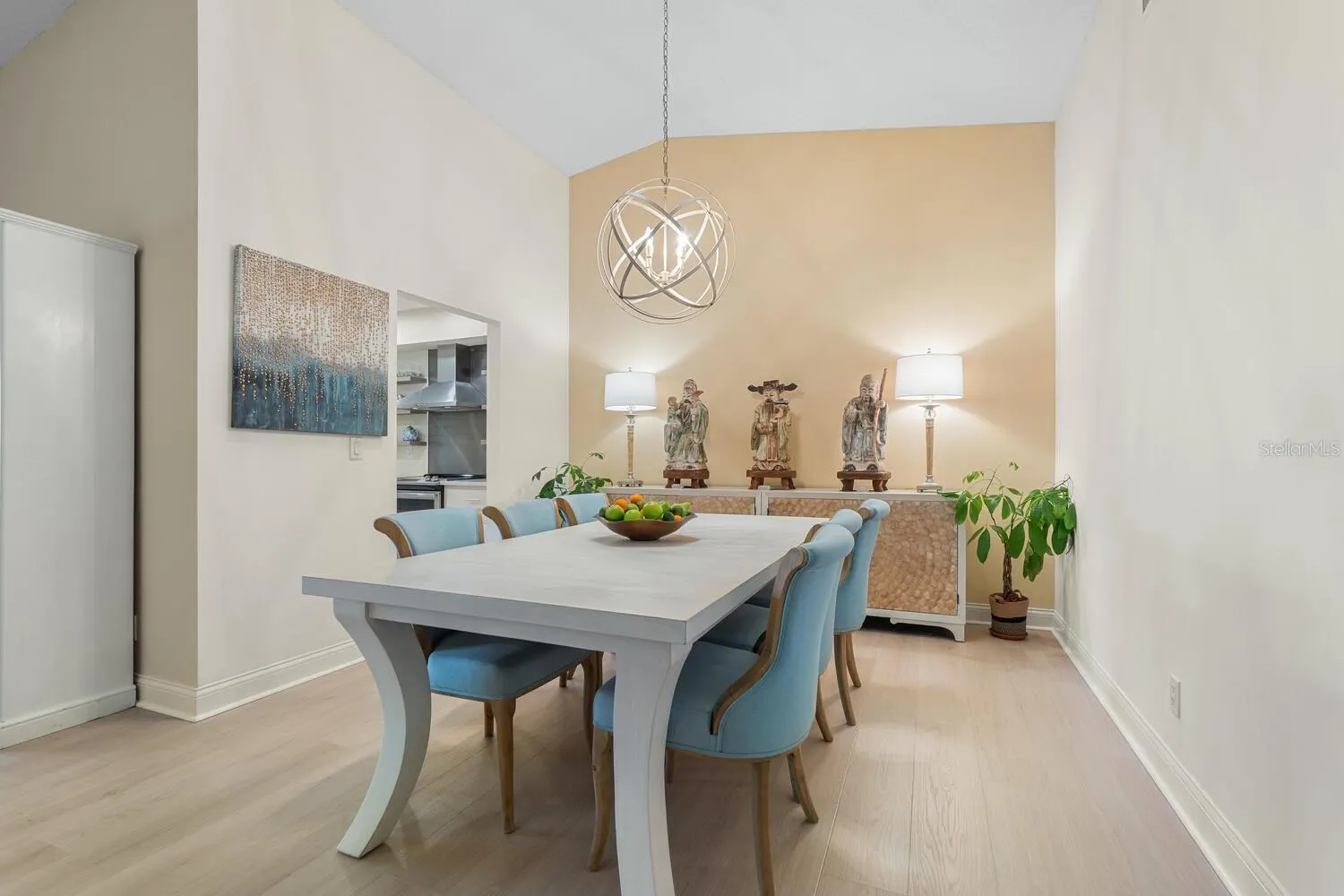 4033 WILSHIRE CIR E #139, #139