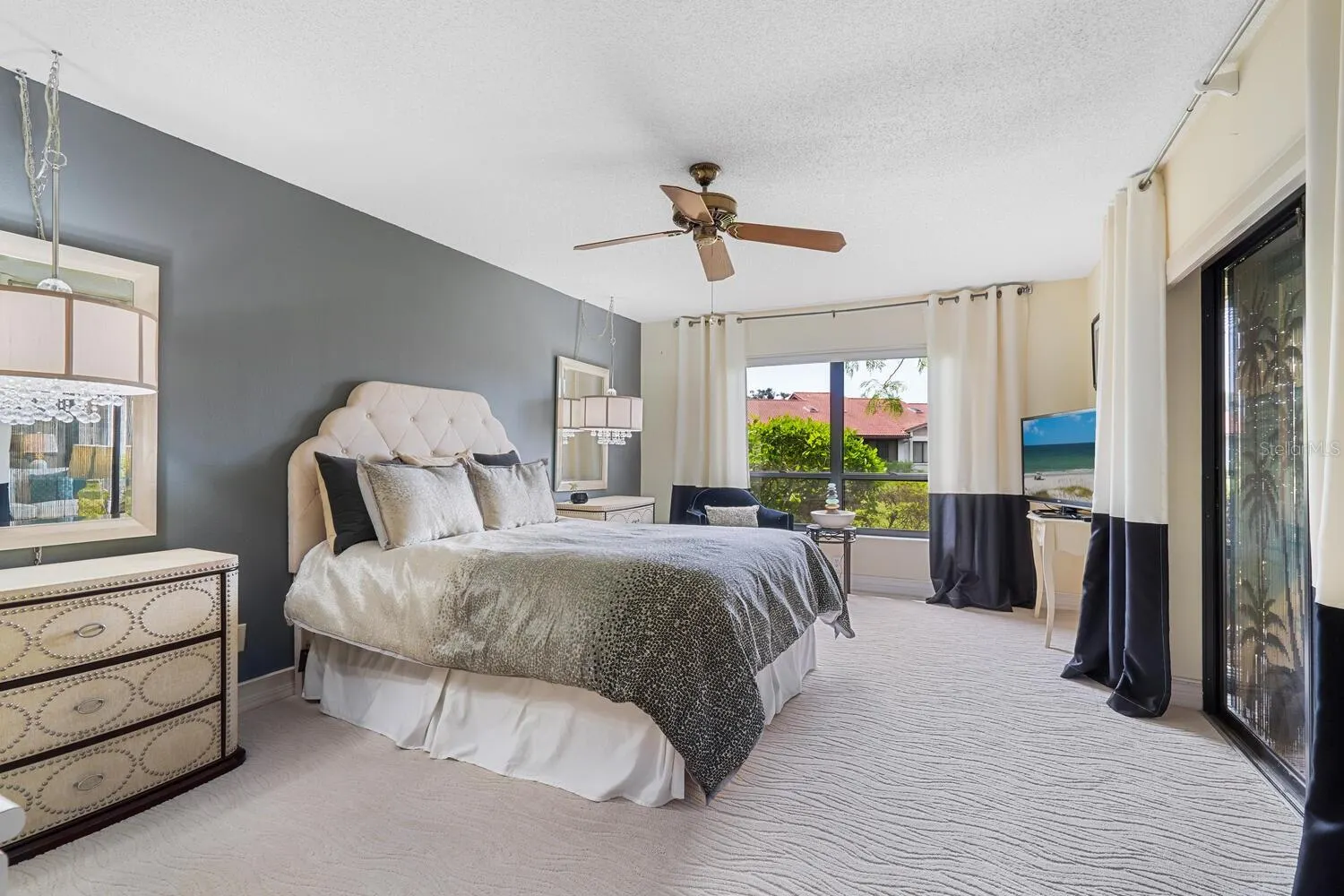 4033 WILSHIRE CIR E #139, #139