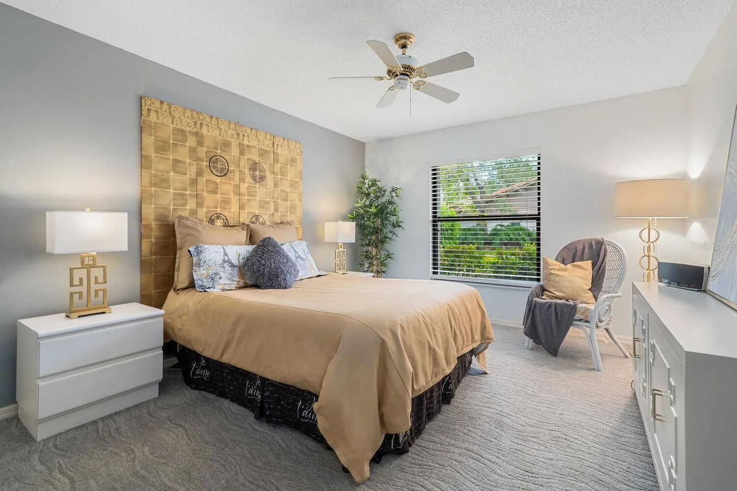 4033 WILSHIRE CIR E #139, #139