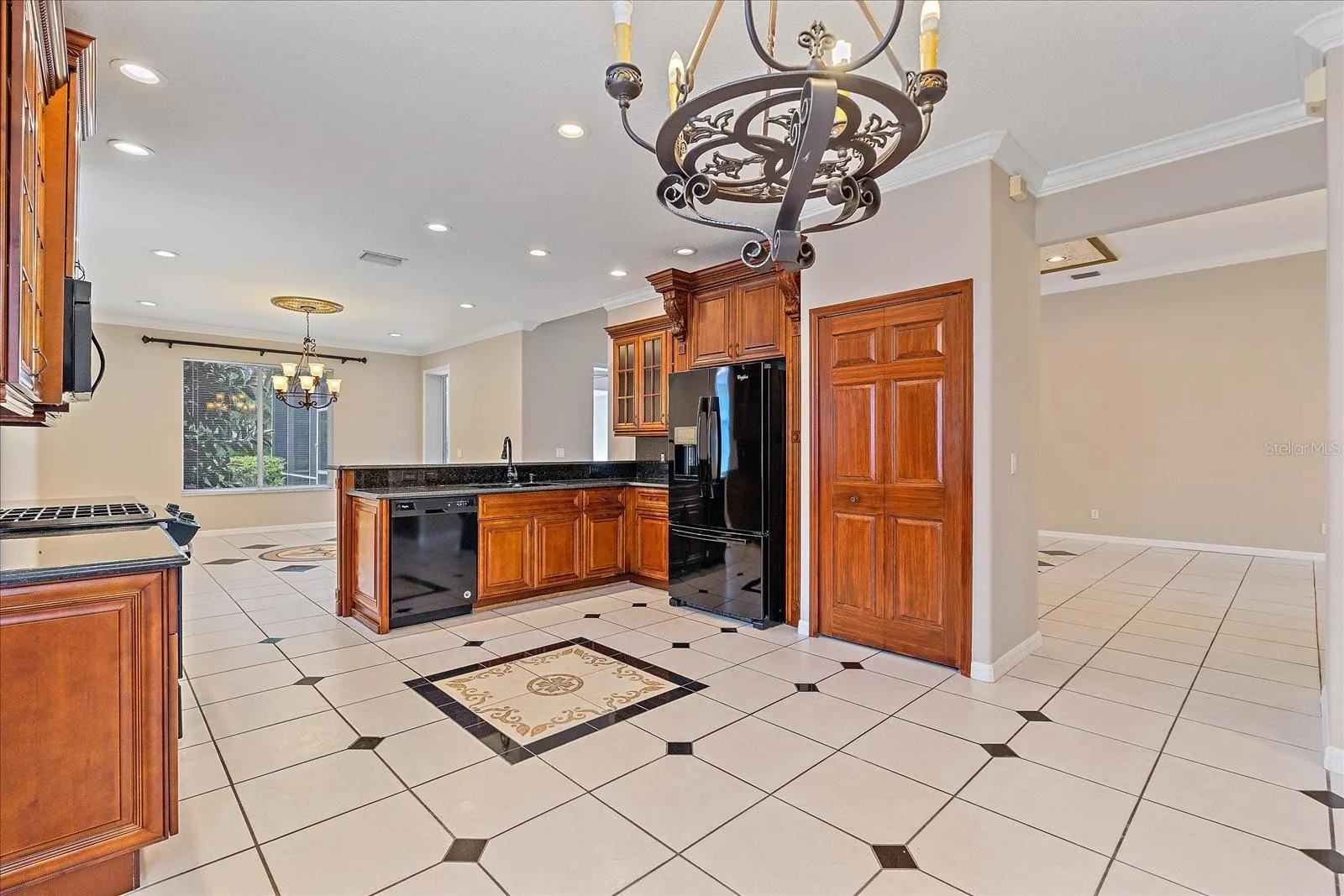 6213 DONNINGTON CT