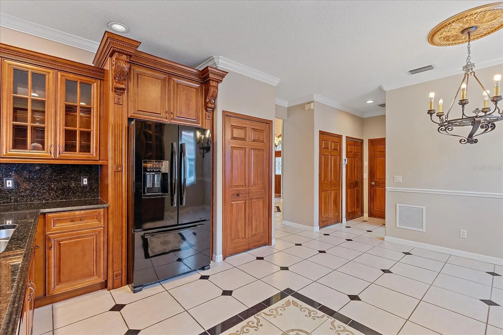 6213 DONNINGTON CT