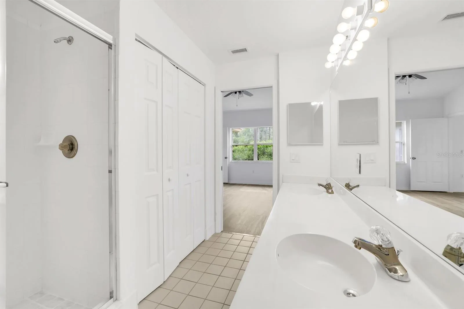 6635 HUNTINGTON LAKES CIR #202 #202