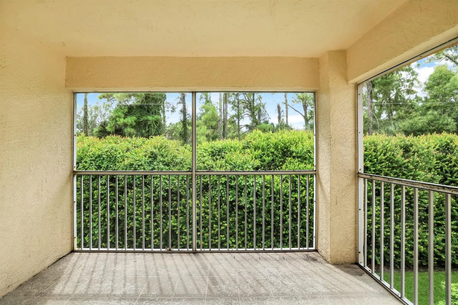 6635 HUNTINGTON LAKES CIR #202 #202