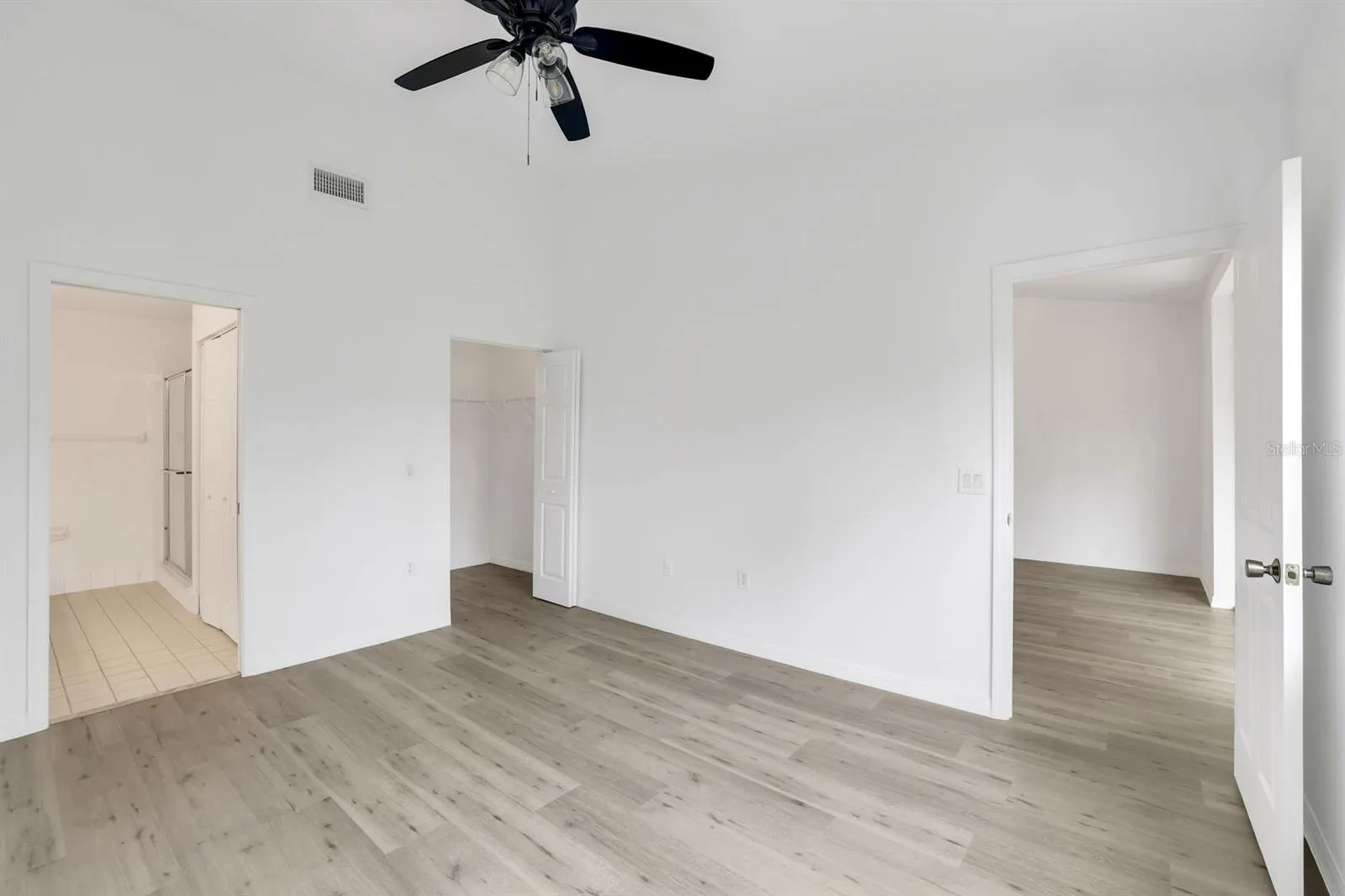 6635 HUNTINGTON LAKES CIR #202 #202
