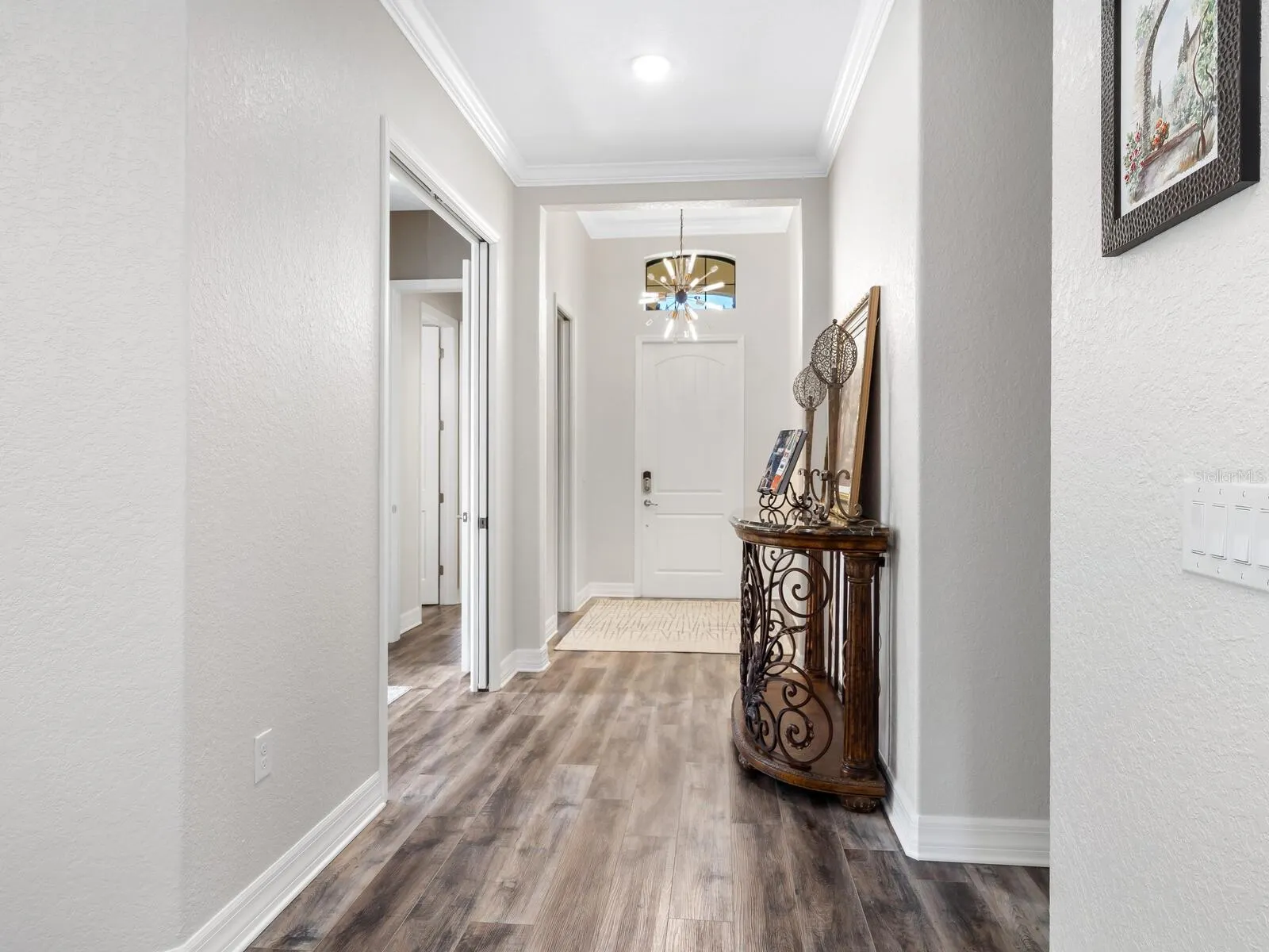 16532 HILLSIDE CIR