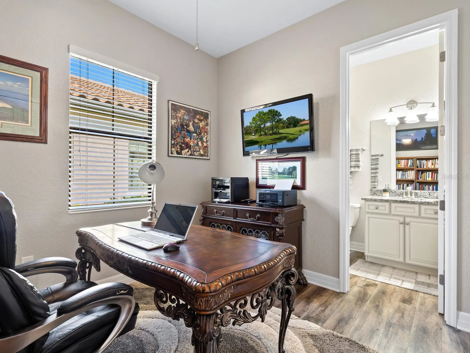 16532 HILLSIDE CIR