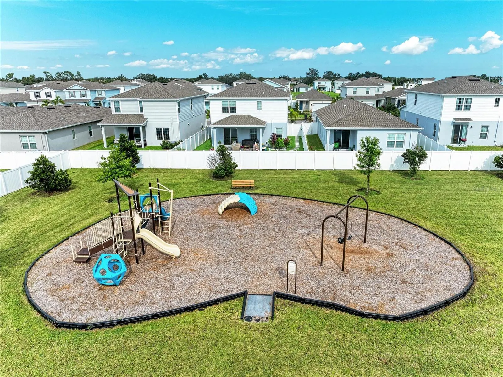 14144 CRIMSON AVE