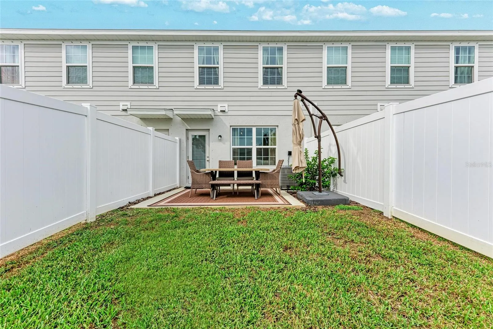 14144 CRIMSON AVE