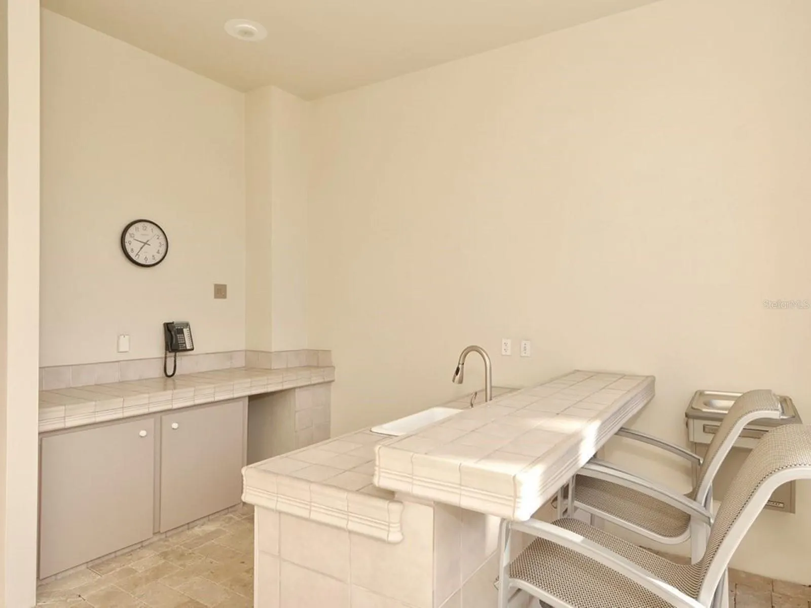 1255 N GULFSTREAM AVE #204, #204