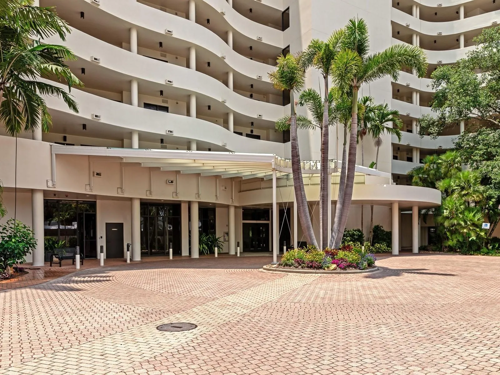 1255 N GULFSTREAM AVE #204, #204