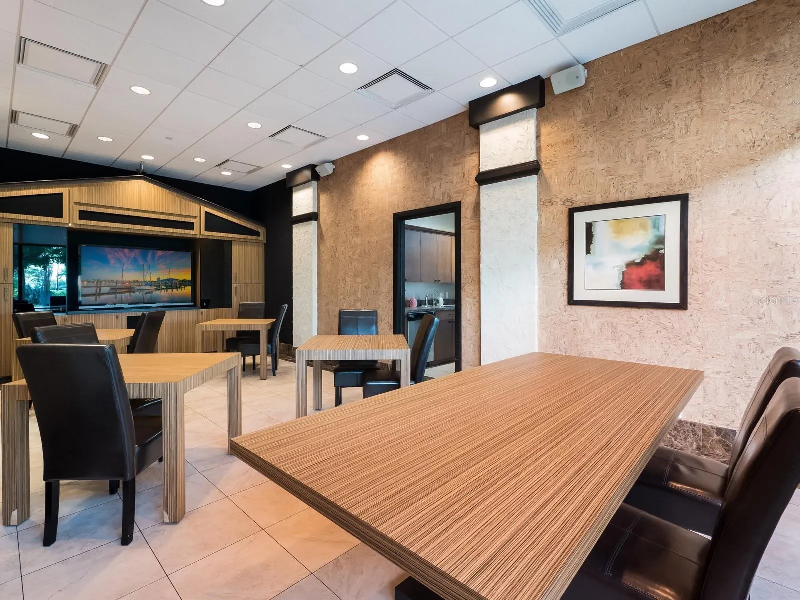 1255 N GULFSTREAM AVE #204, #204