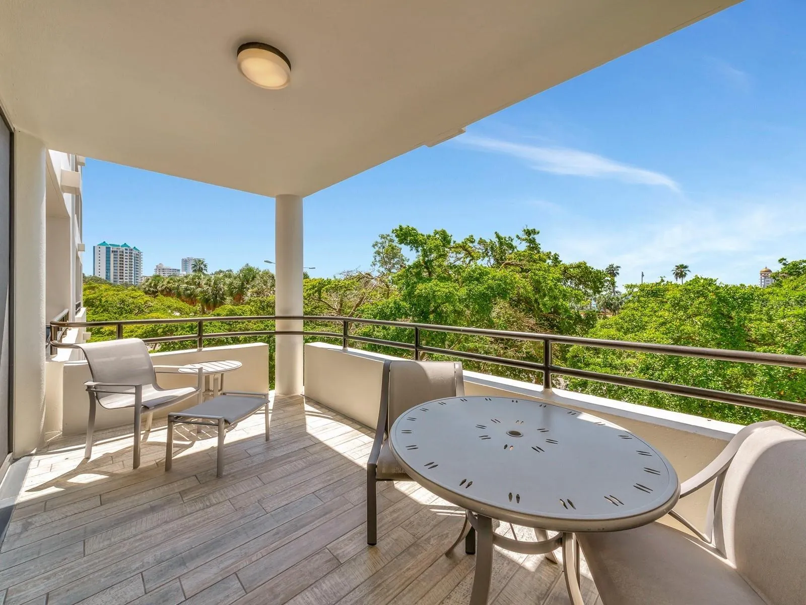 1255 N GULFSTREAM AVE #204, #204