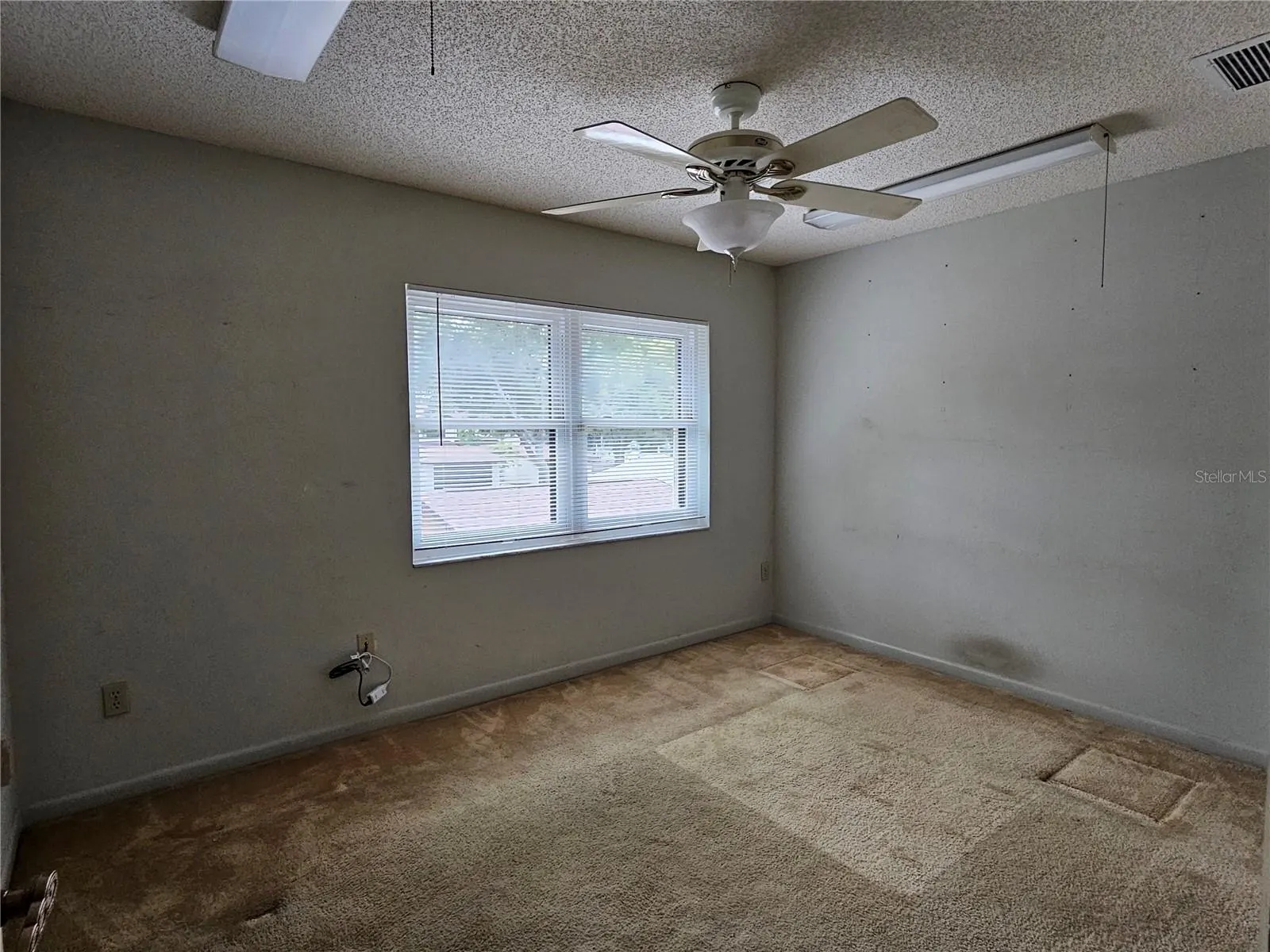 3418 W SAINT CONRAD ST