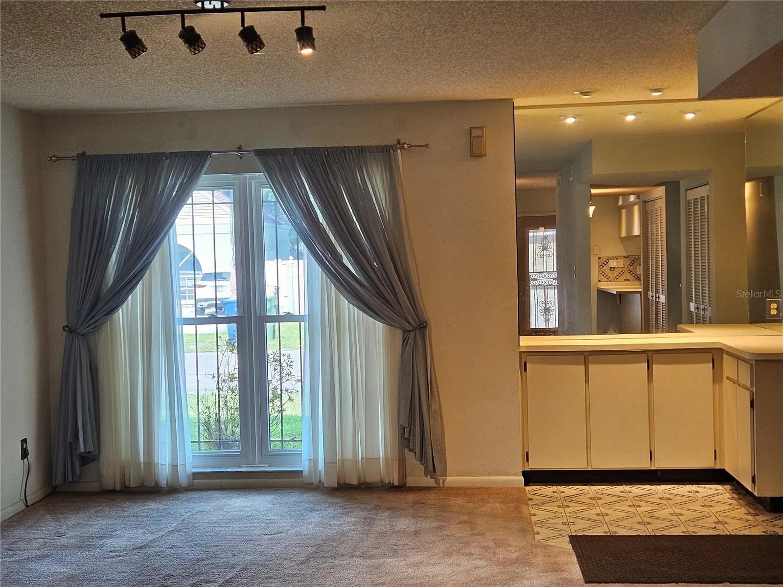 3418 W SAINT CONRAD ST