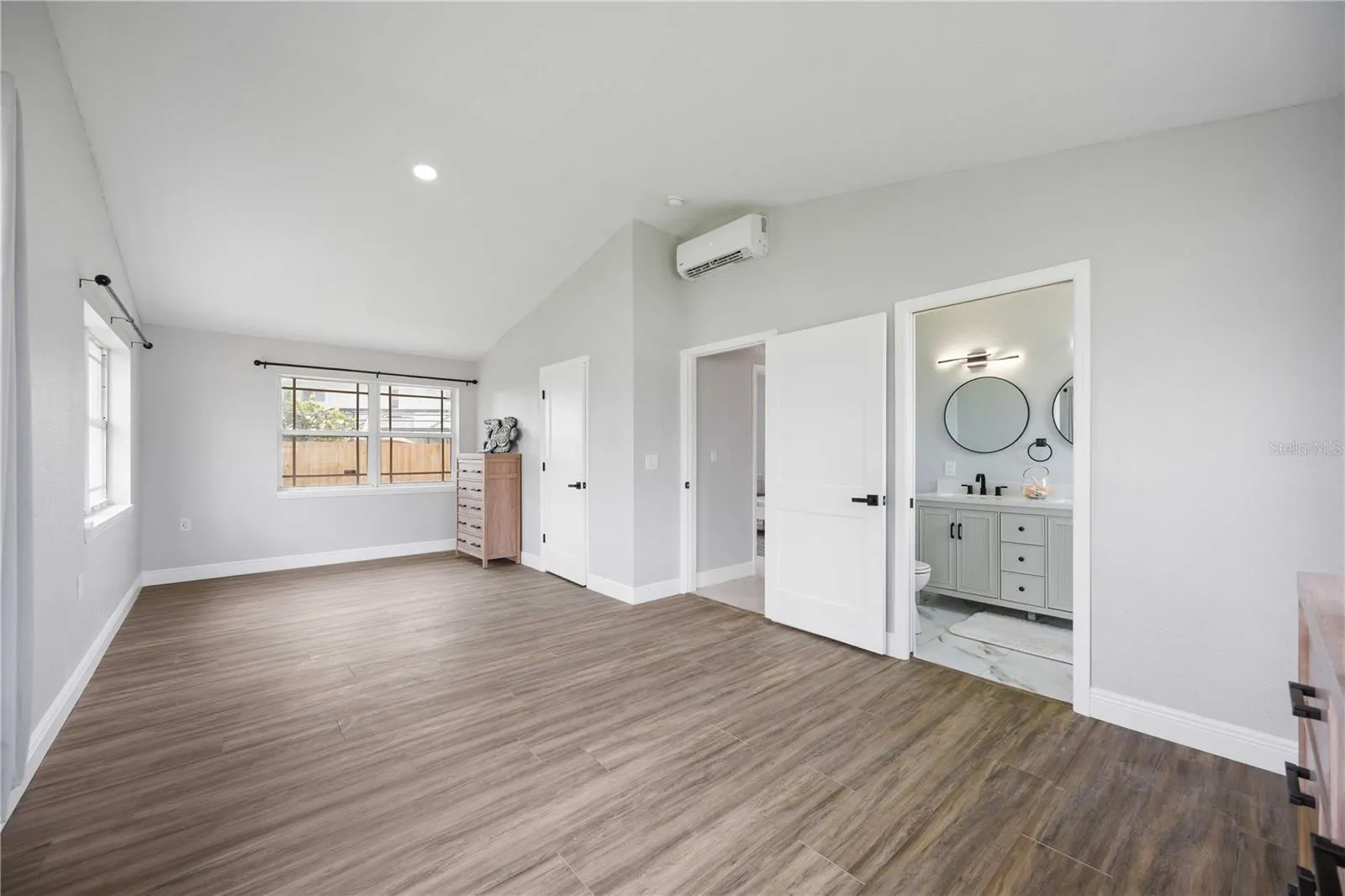 723 45TH STREET CT W