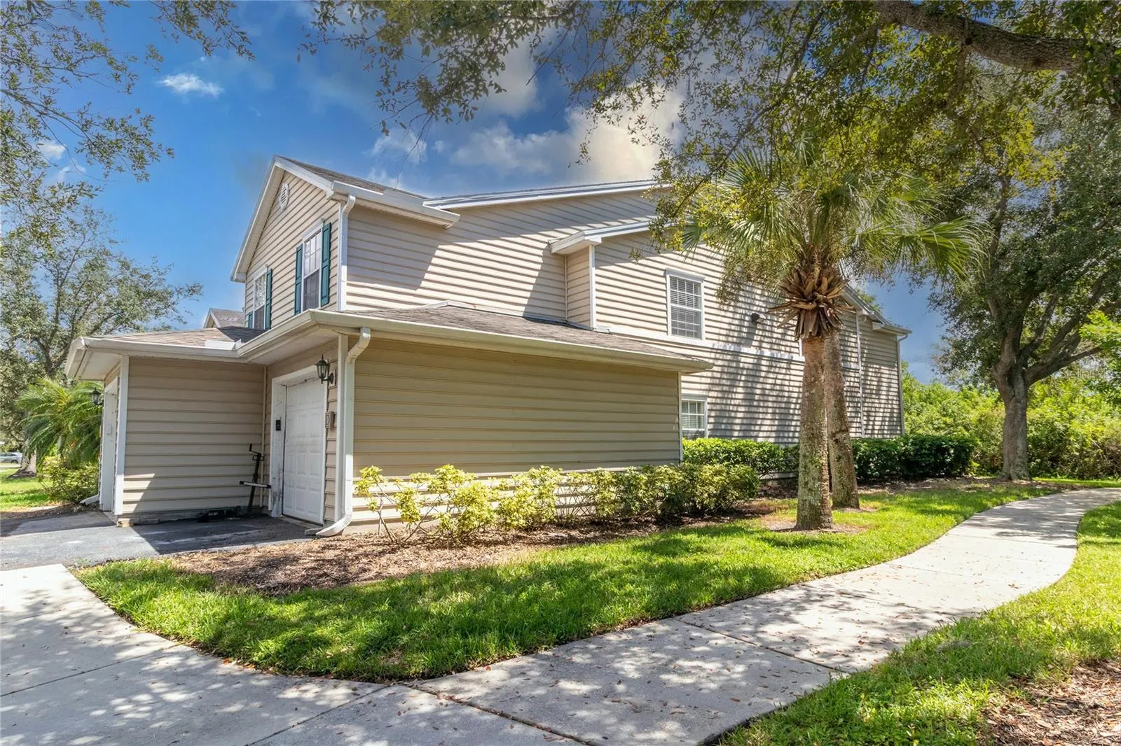 8911 MANOR LOOP #204, #204