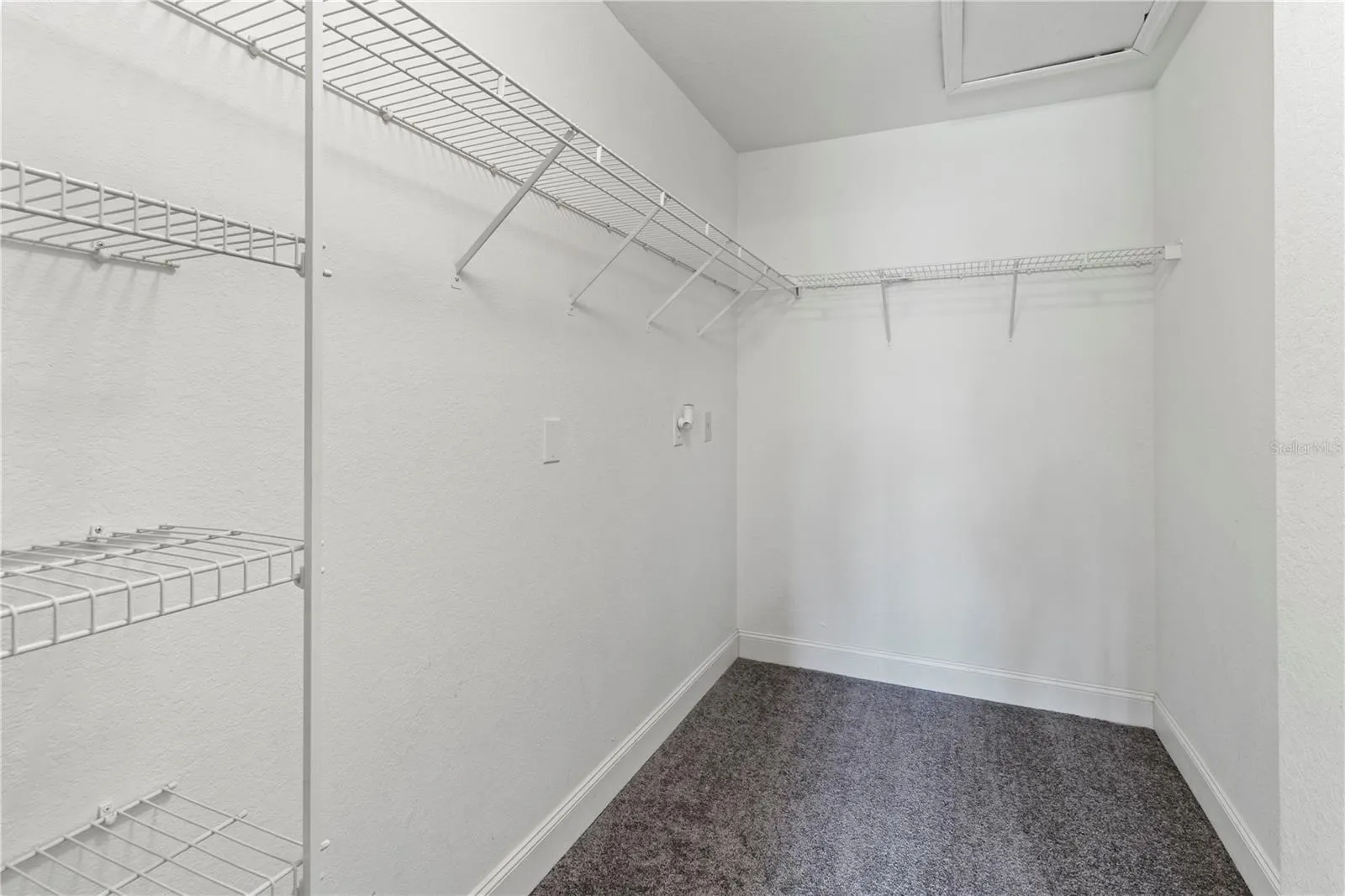 8911 MANOR LOOP #204, #204