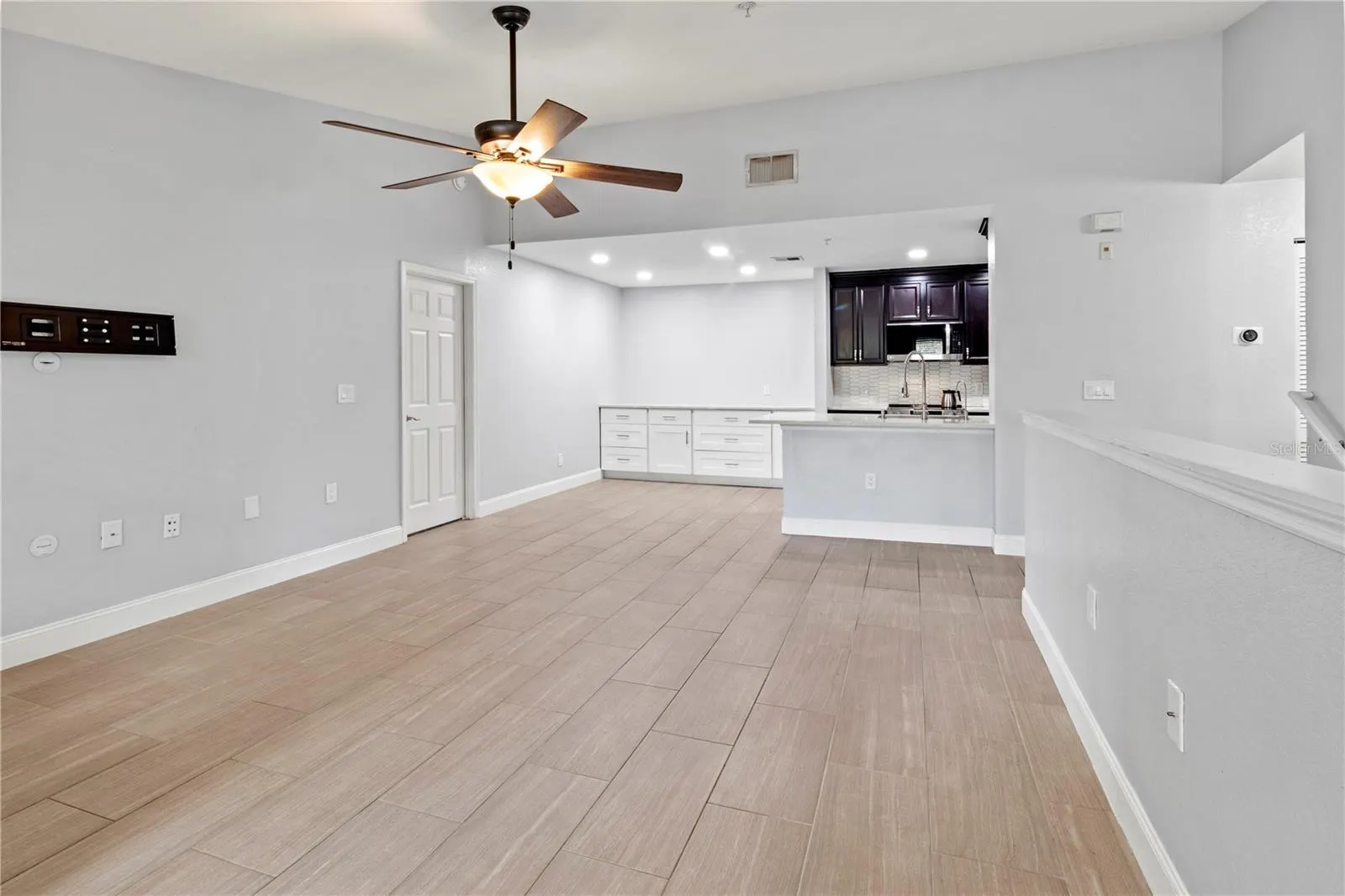 8911 MANOR LOOP #204, #204