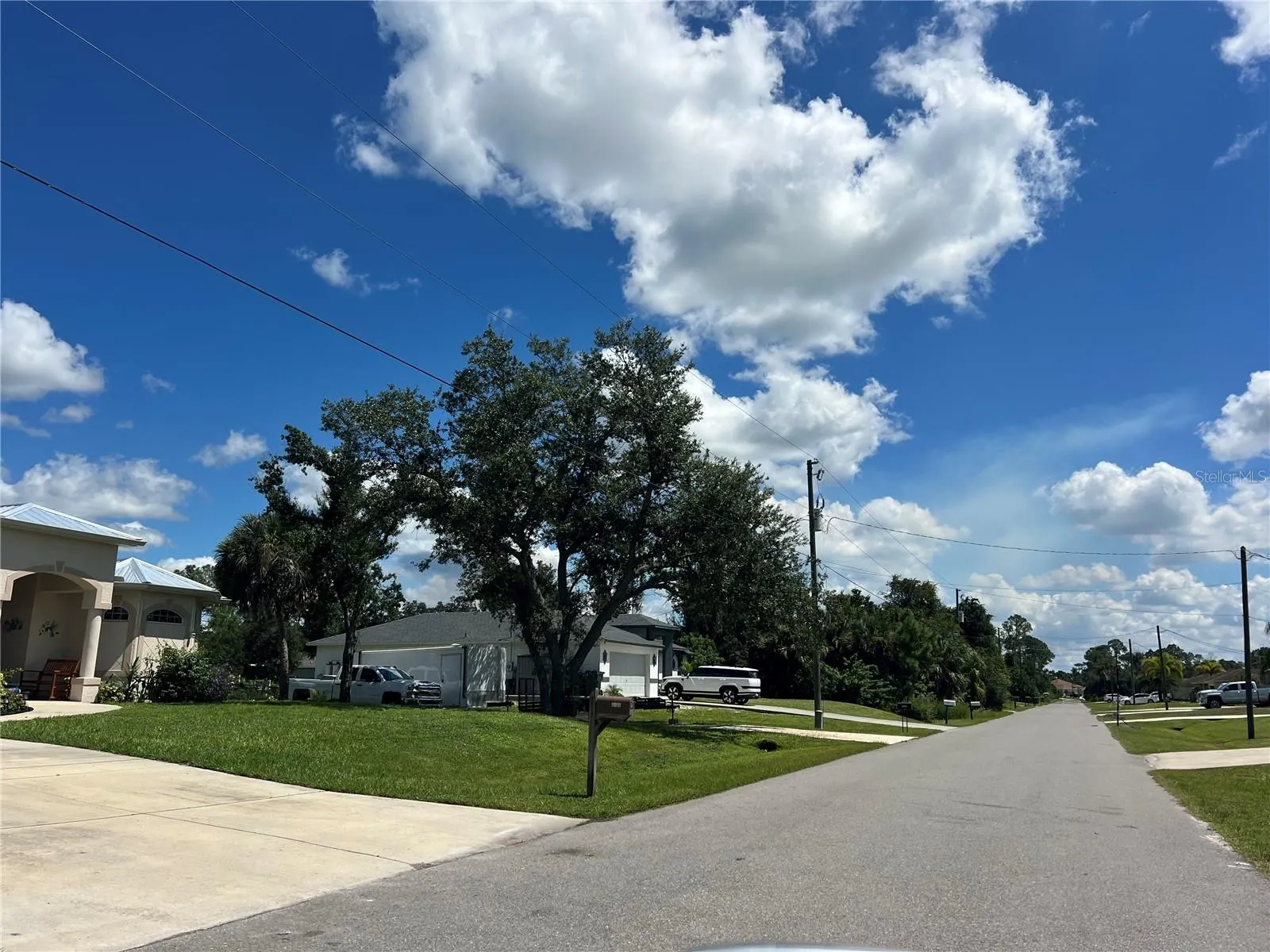 CHIPLEY AVE