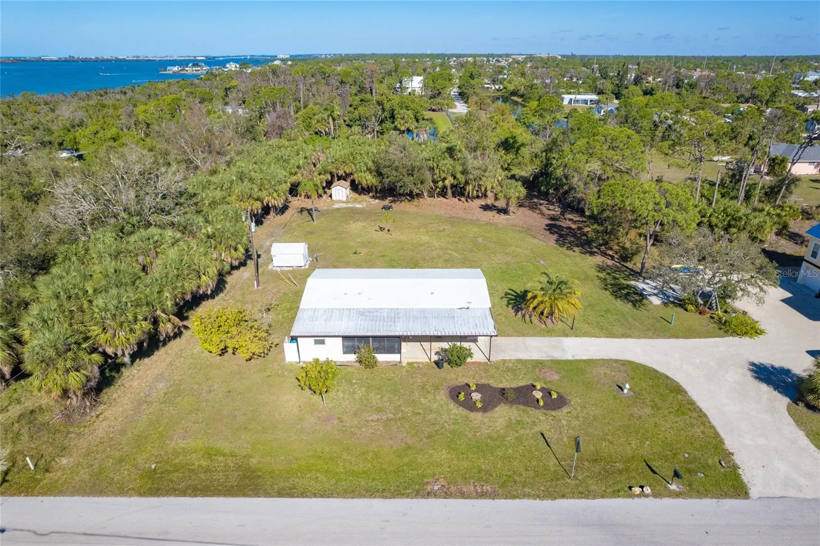 3080 WATERSIDE DR