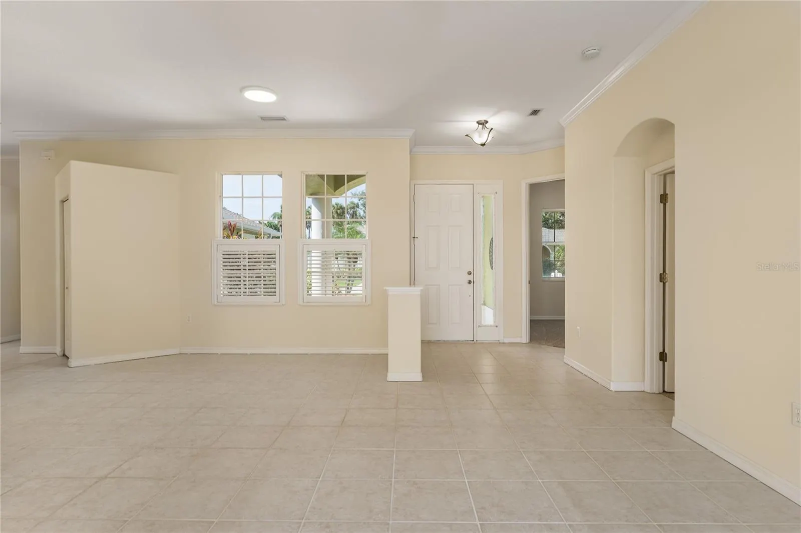 731 PLANTERS MANOR WAY