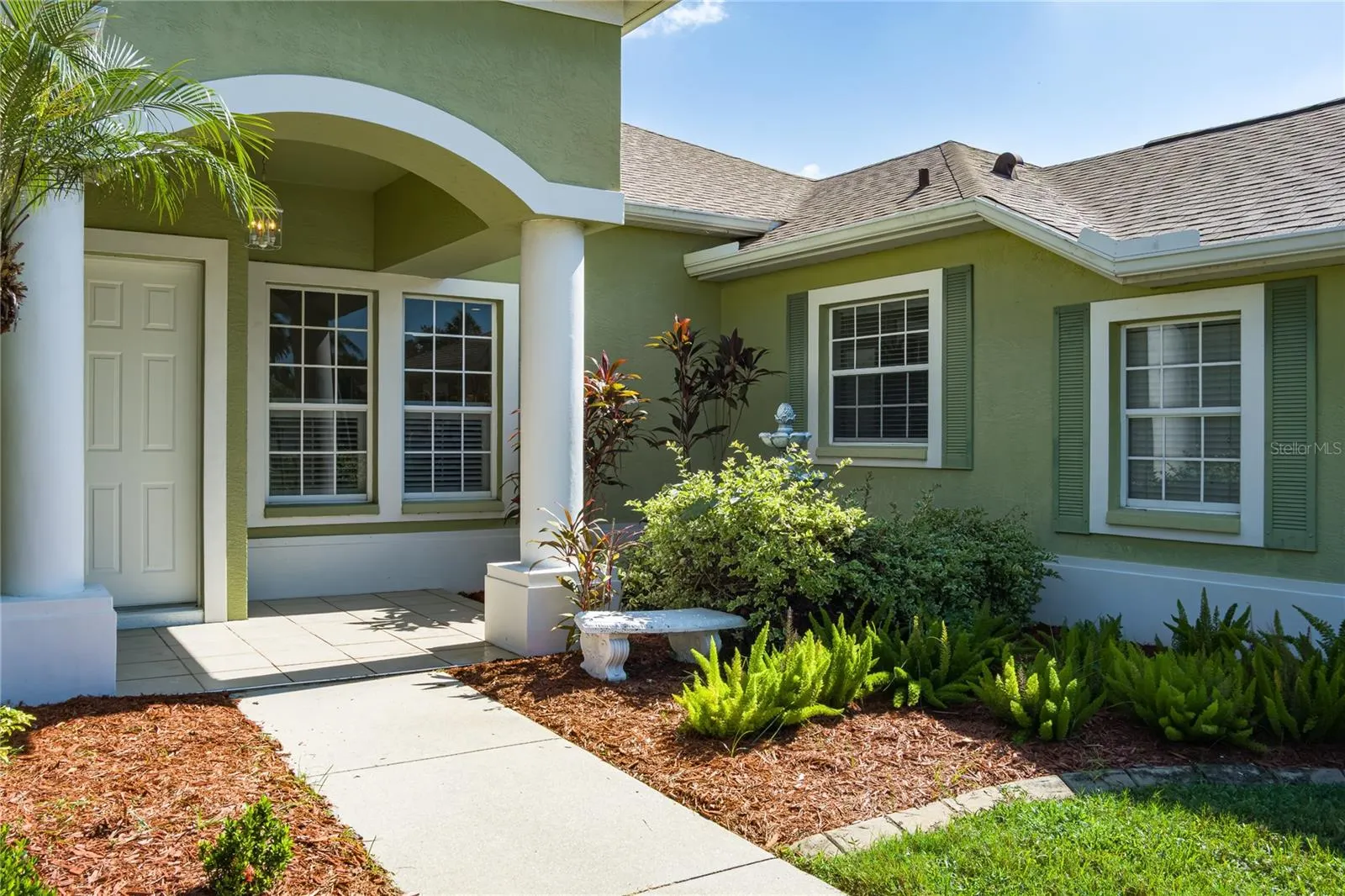 731 PLANTERS MANOR WAY