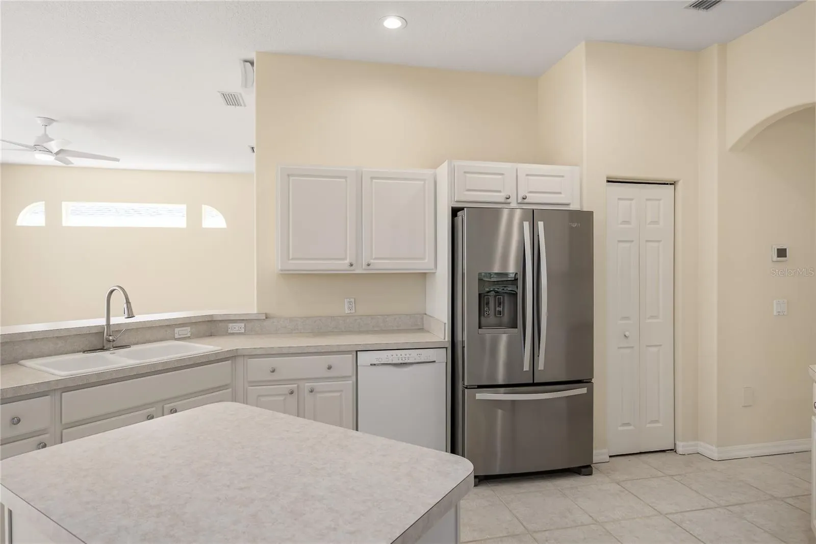 731 PLANTERS MANOR WAY