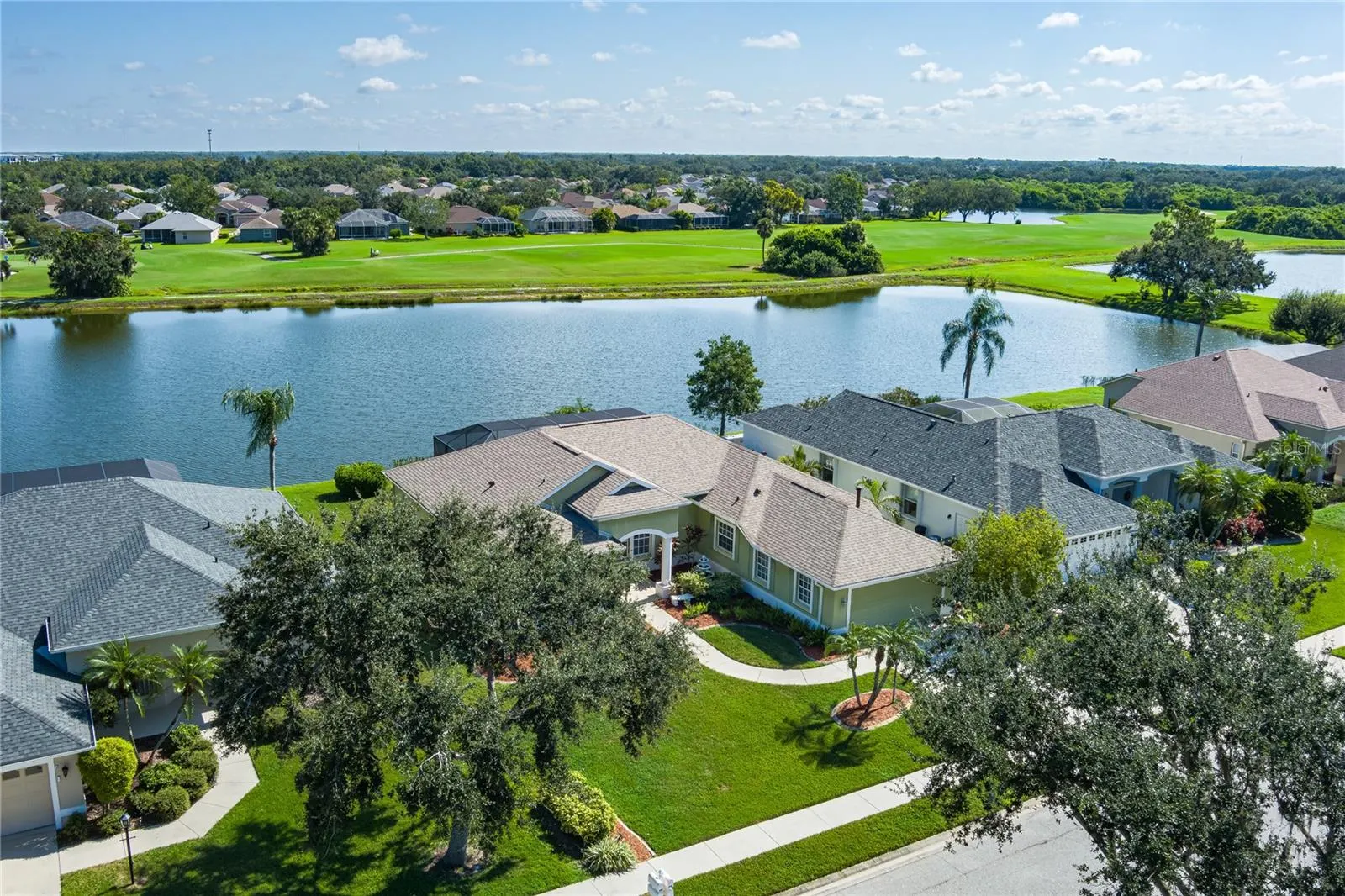 731 PLANTERS MANOR WAY