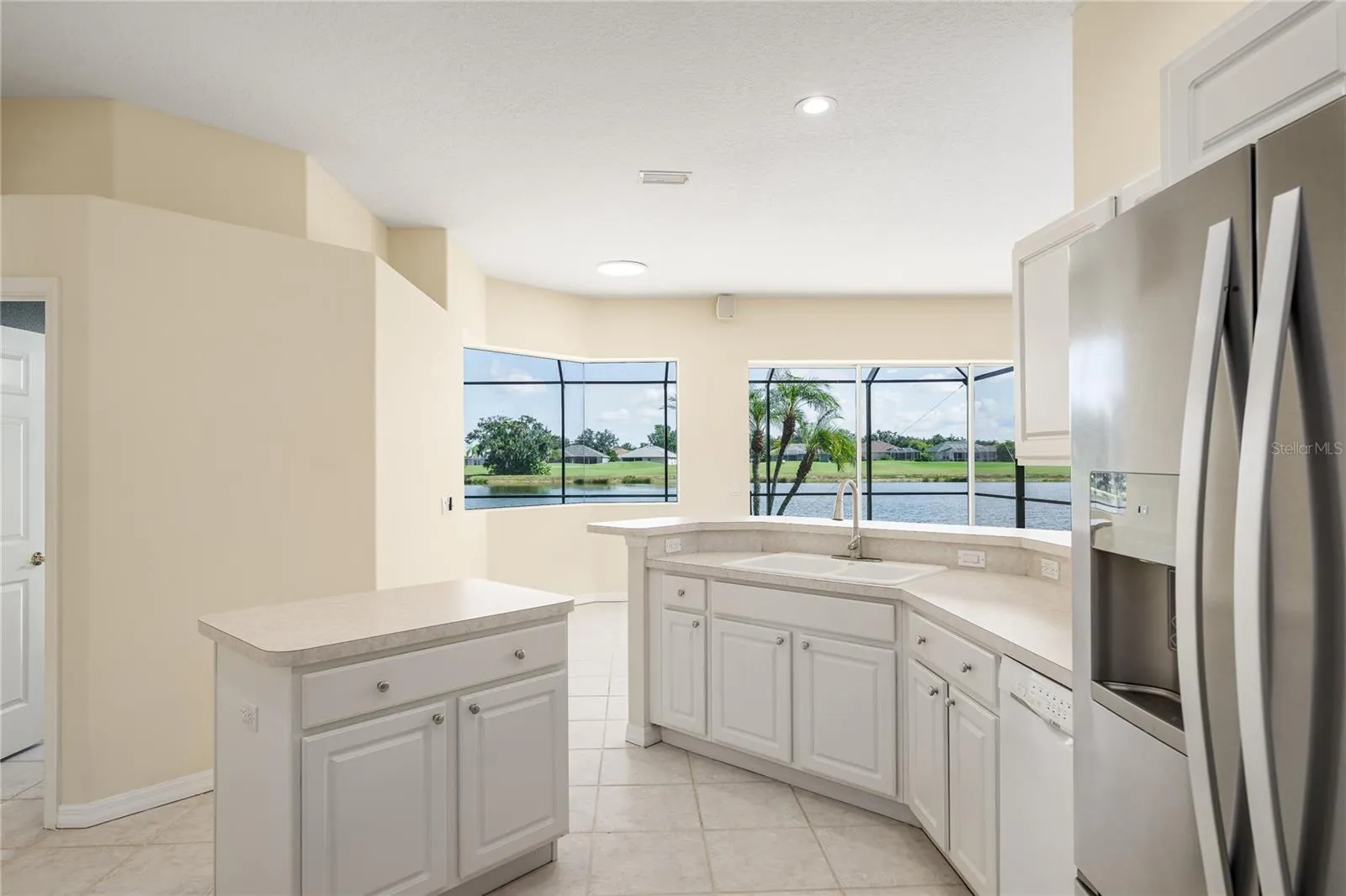 731 PLANTERS MANOR WAY