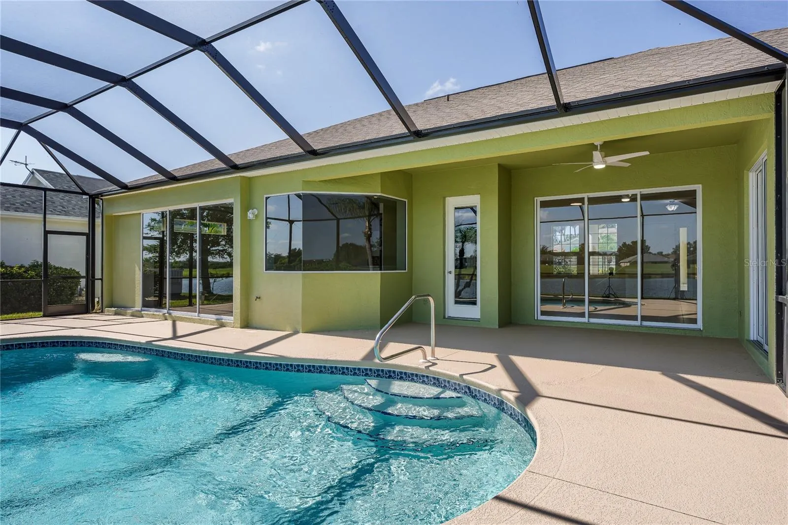 731 PLANTERS MANOR WAY