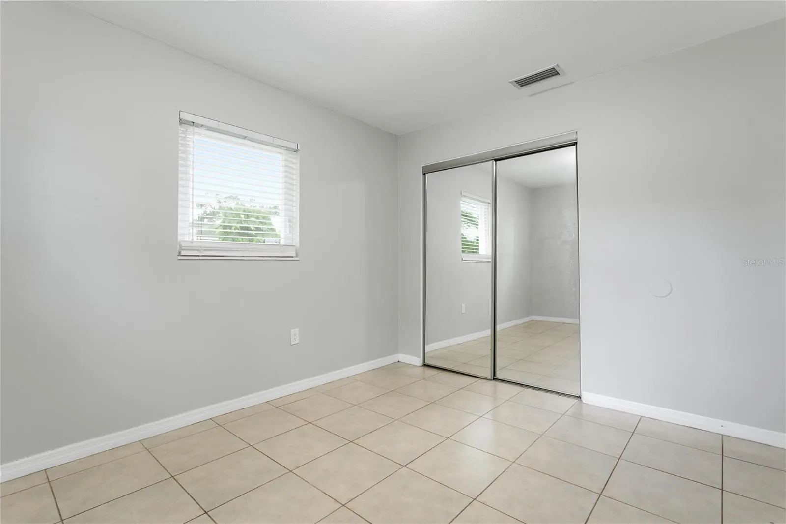 1904 5TH ST W