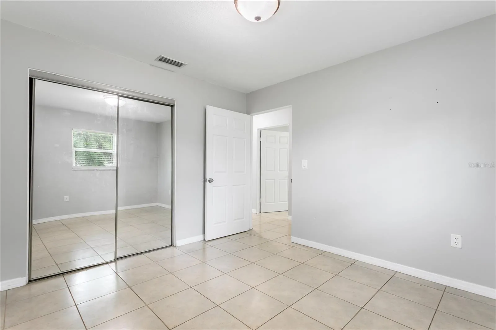 1904 5TH ST W